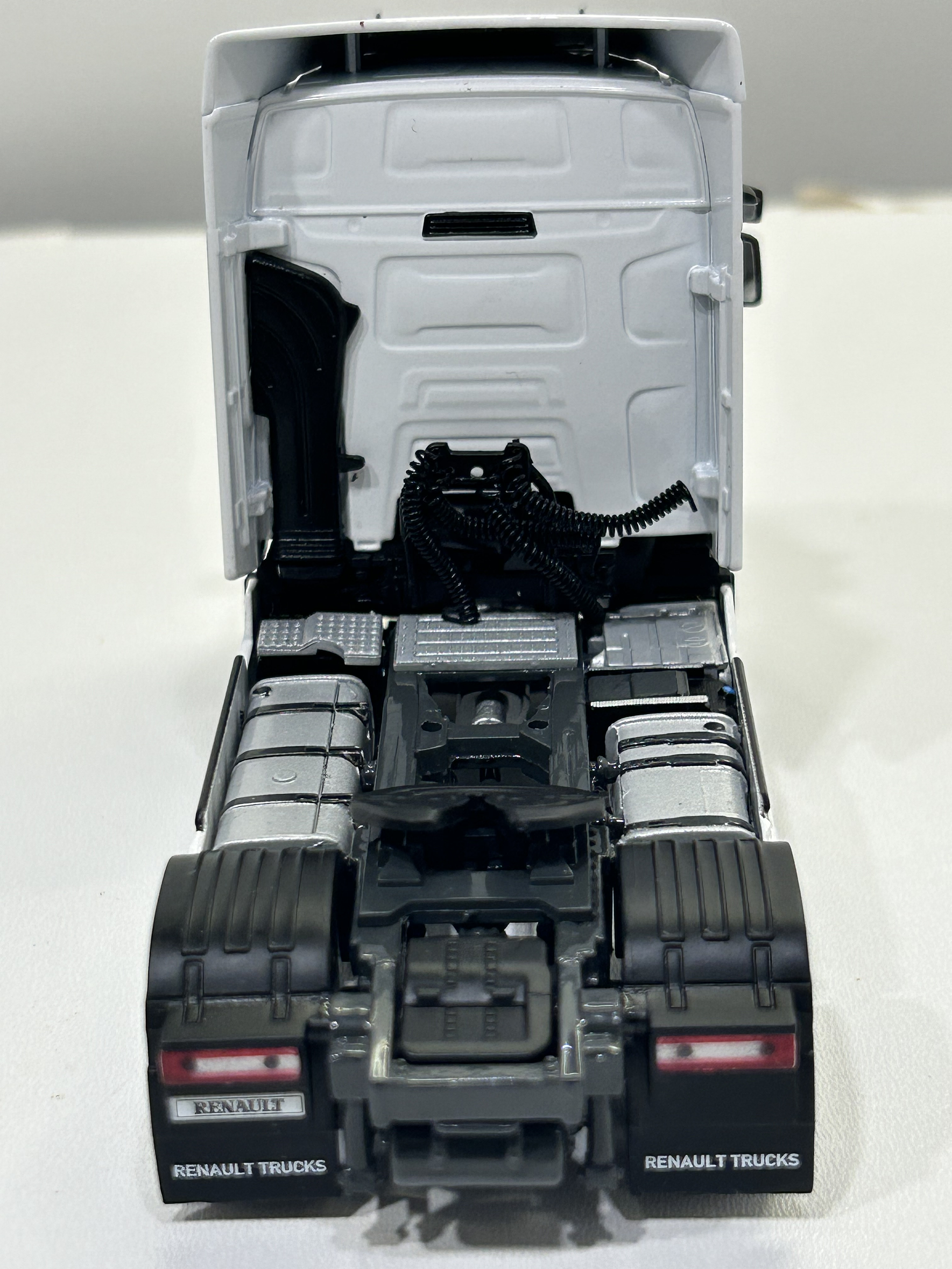 WSI Renault T EVO 4x2 White Line 1:50 | Camión de nueva generación a escala 6