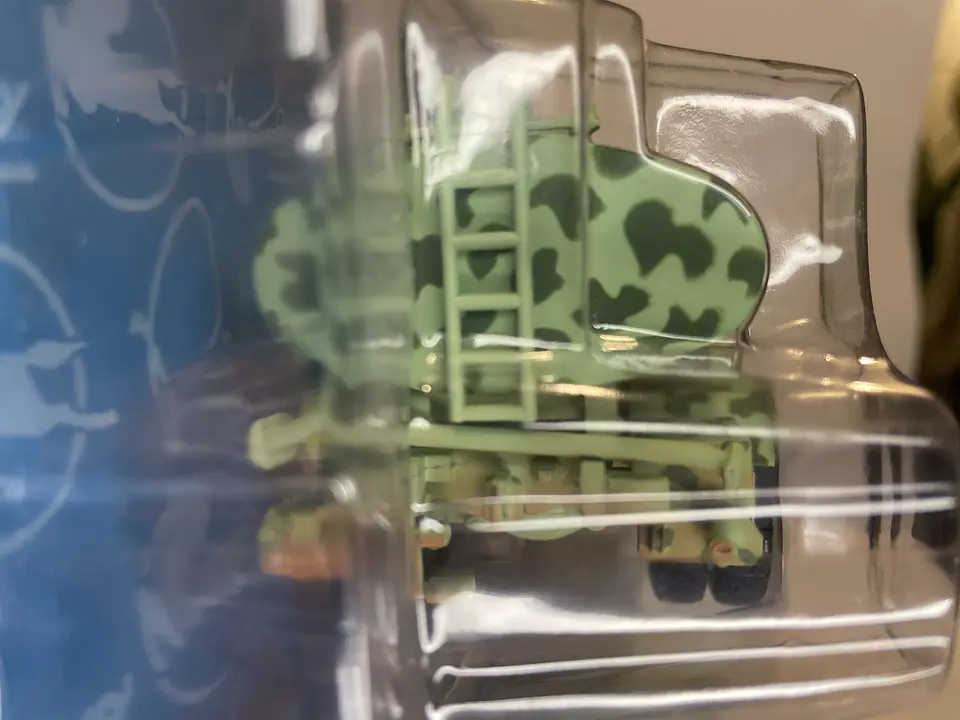 Camión Pegaso 3045 Cisterna Ejército 1:43 Salvat 9