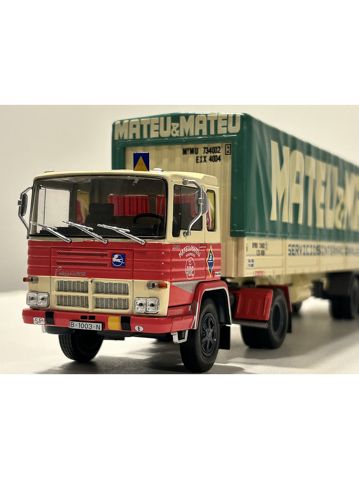 Pegaso 2080/50 Mateu & Mateu 1972 – Salvat 1:43 | Ruta Nostalgia 7
