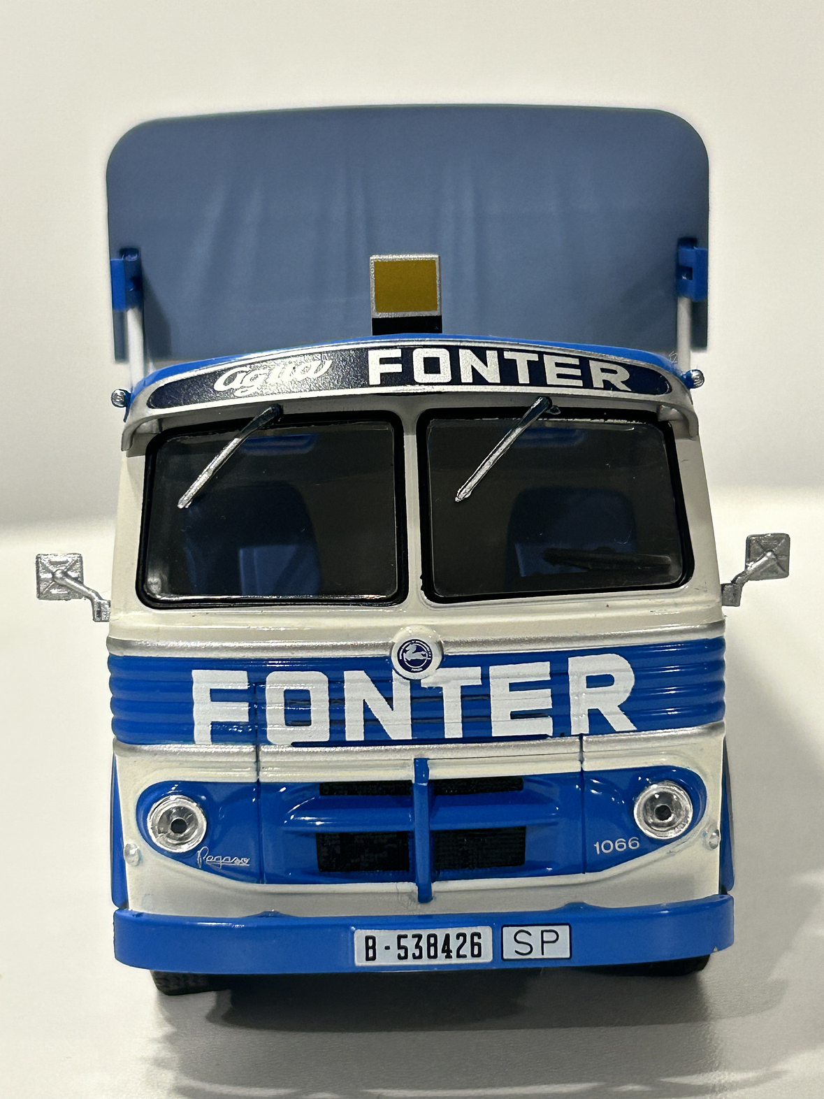 Pegaso 1066/52 Fonter 1972 – Salvat 1:43 | Colección Camiones Españoles.  Ruta Nostalgia 2