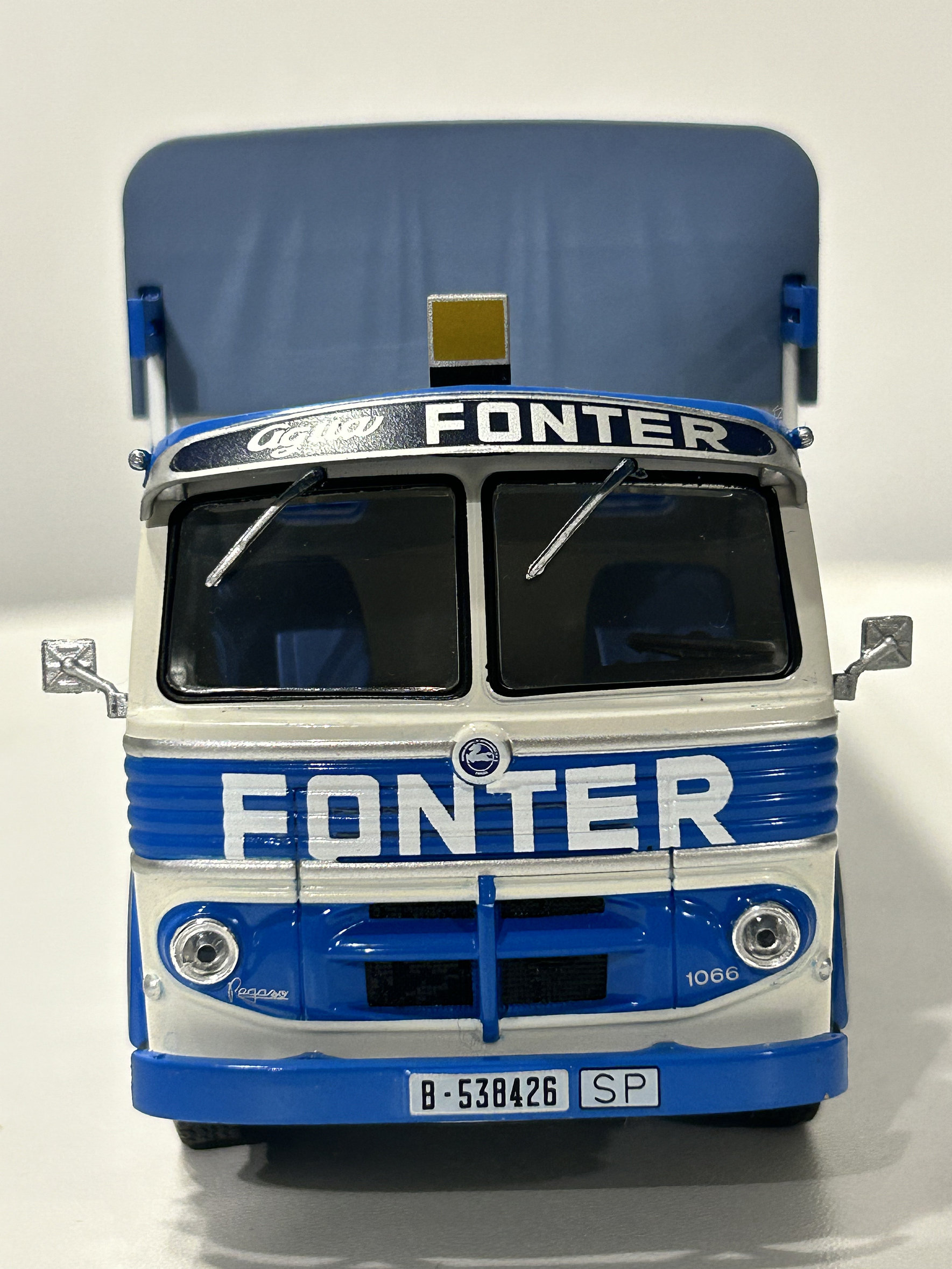 Pegaso 1066/52 Fonter 1972 – Salvat 1:43 | Colección Camiones Españoles.  Ruta Nostalgia 2