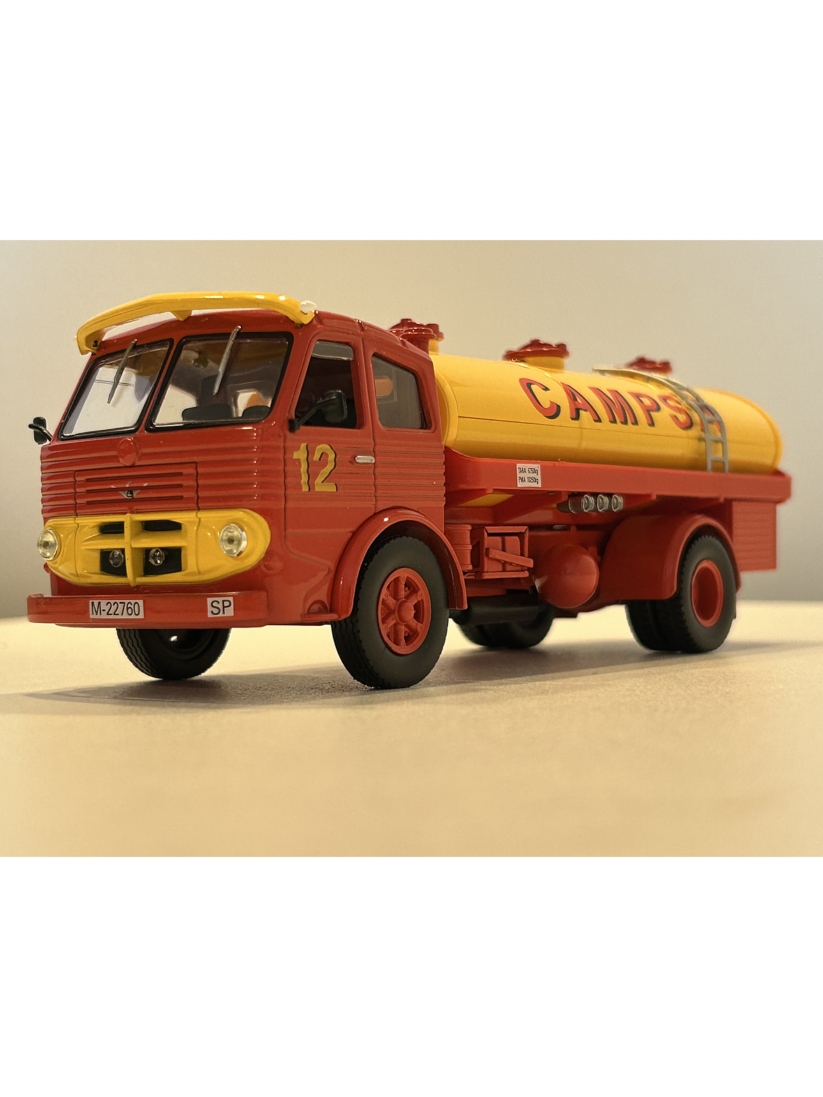 Pegaso Z-206 CAMPSA 1956 – IXO 1:43 | Camión Histórico Español - Coleccionable 1