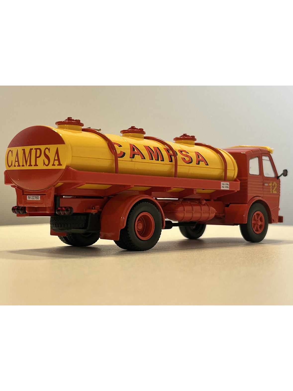 Pegaso Z-206 CAMPSA 1956 – IXO 1:43 | Camión Histórico Español - Coleccionable 5