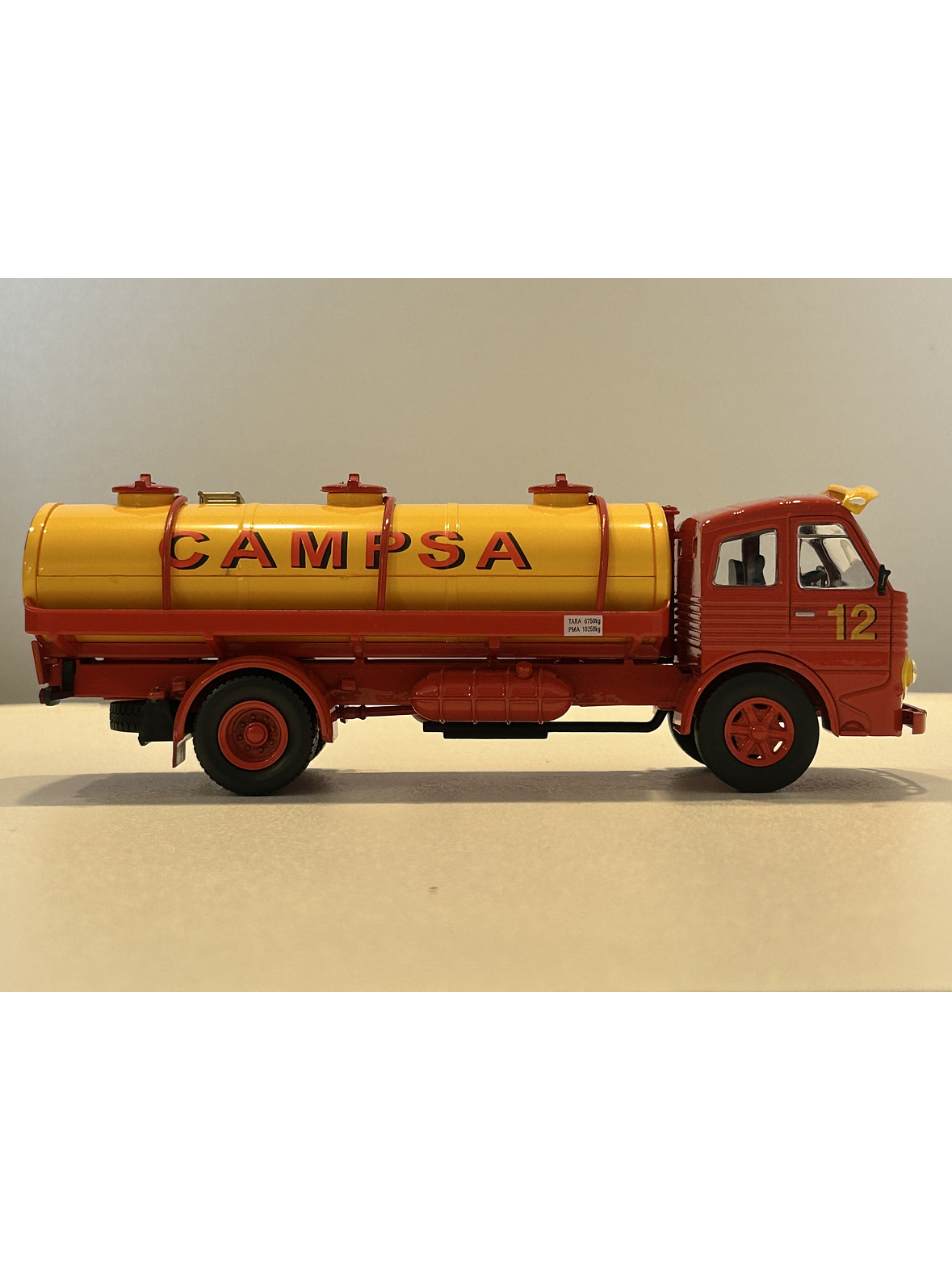 Pegaso Z-206 CAMPSA 1956 – IXO 1:43 | Camión Histórico Español - Coleccionable 4