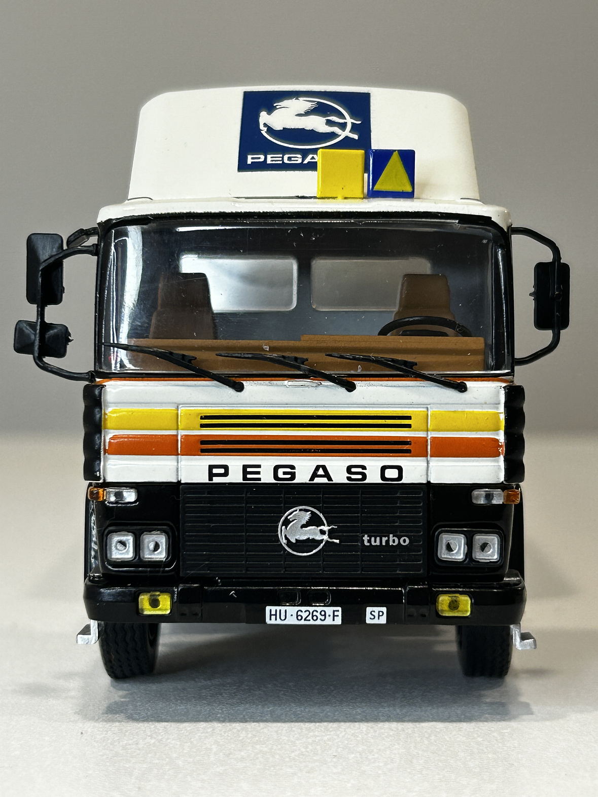Pegaso 1231 T Cabeza Cuadrada (1983–1989) – Salvat Semi Remorque d’Exception 1:43 2