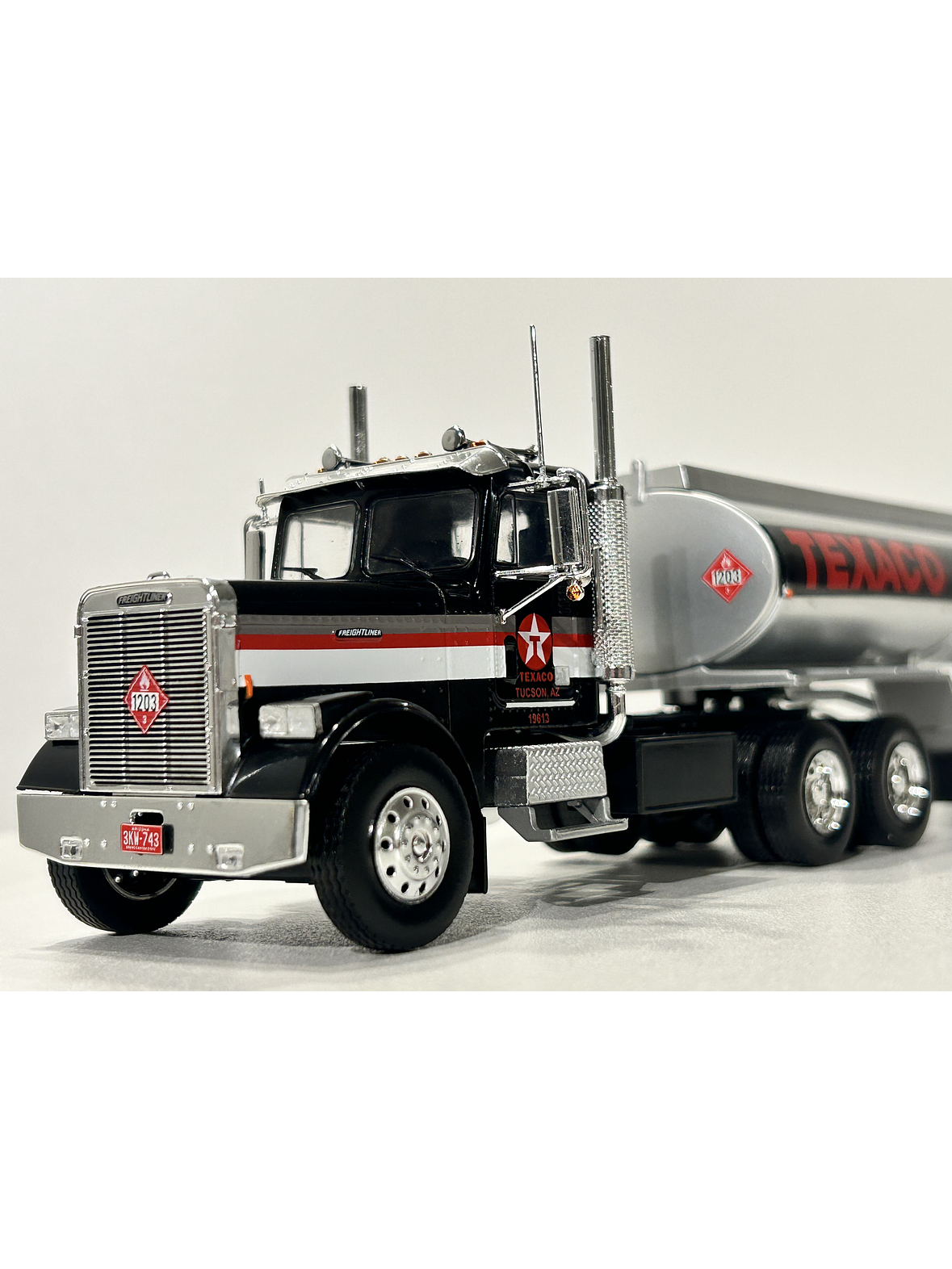 Freightliner FLC 120 64T (1977) Texaco – Camión Clásico Americano – 1:43 2