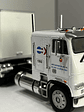 Freightliner FLA NorthAmerican – Camión Clásico Americano – 1:43 - Miniatura 6