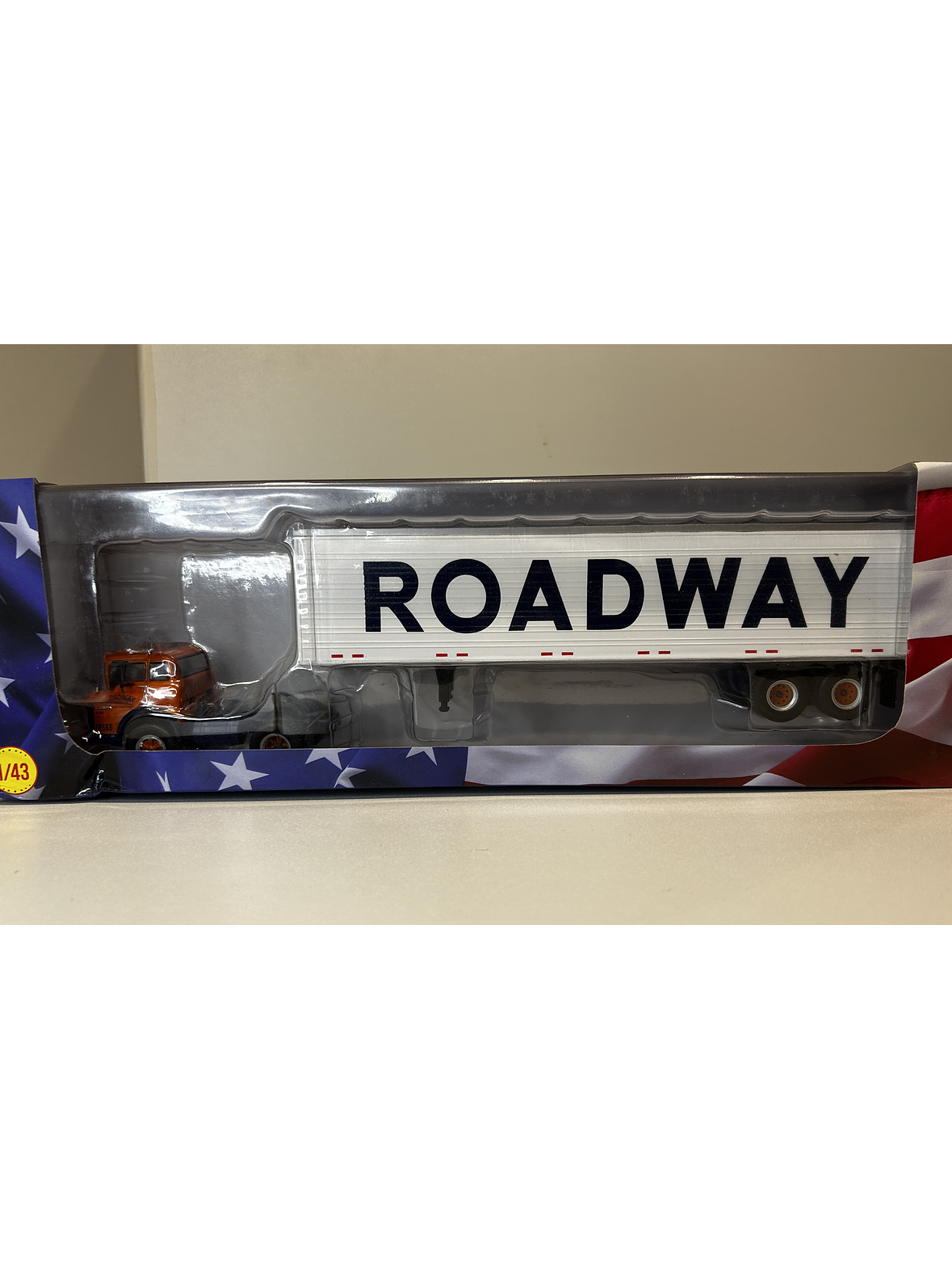 Ford Serie C 1980 “Roadway” – Camión Americano Clásico – Altaya 1:43 9