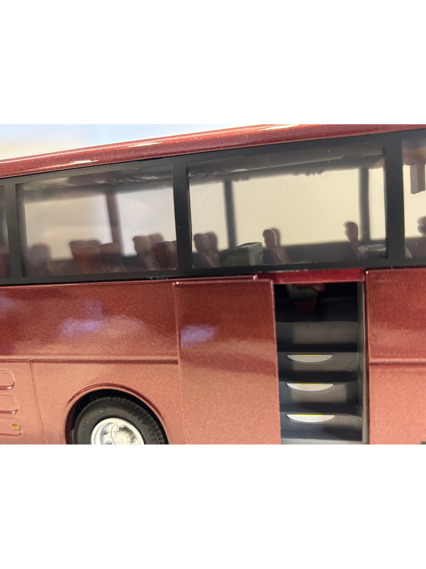 Yutong Bus MAN RheinSTAR ZK6120R41 – Tour de Lujo | Modelo a Escala 1:42 Aleación Metal 5