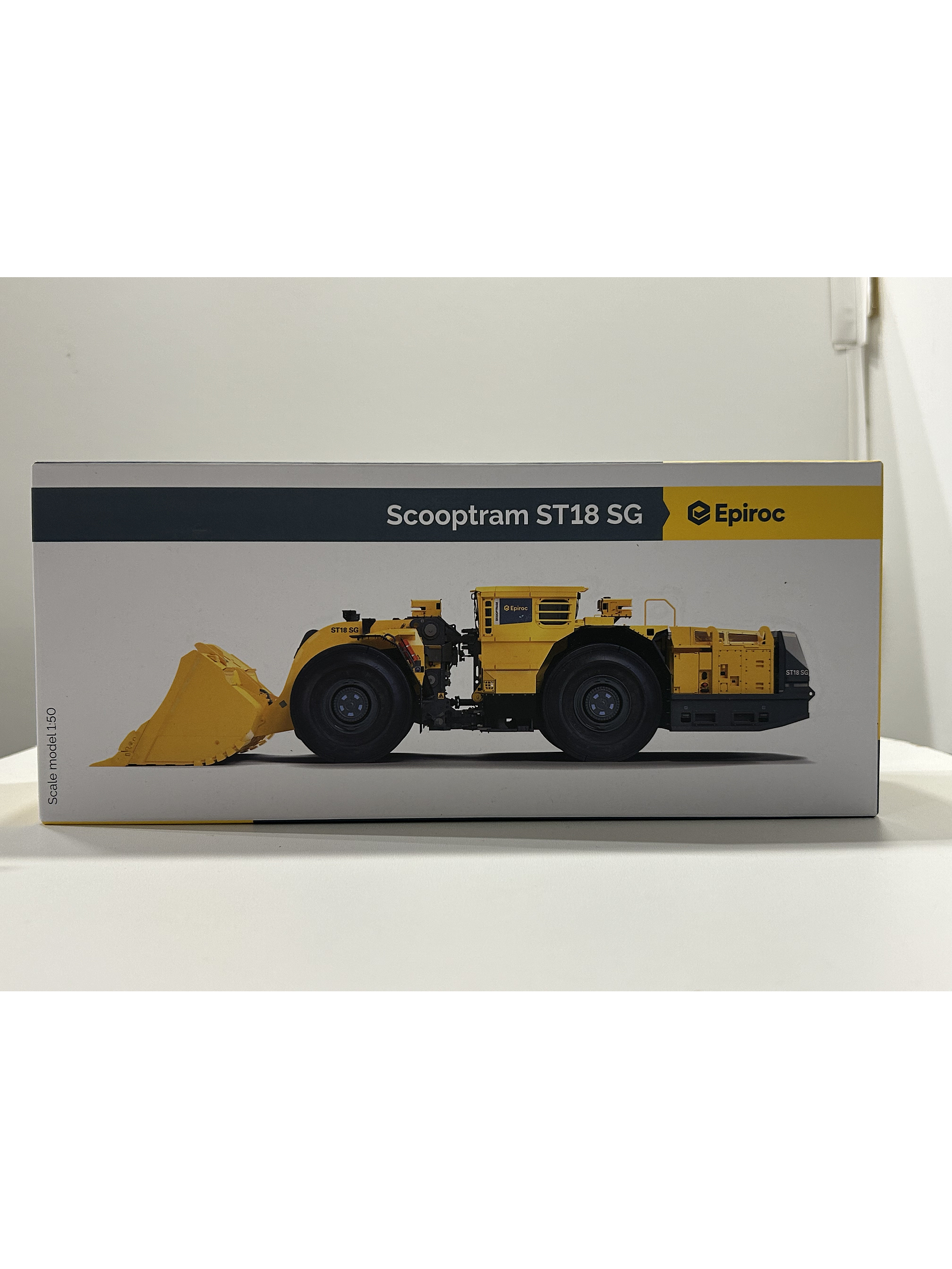Epiroc Scooptram ST18 SG – 1:50 | Modelo a Escala de Cargador Subterráneo Minero 10