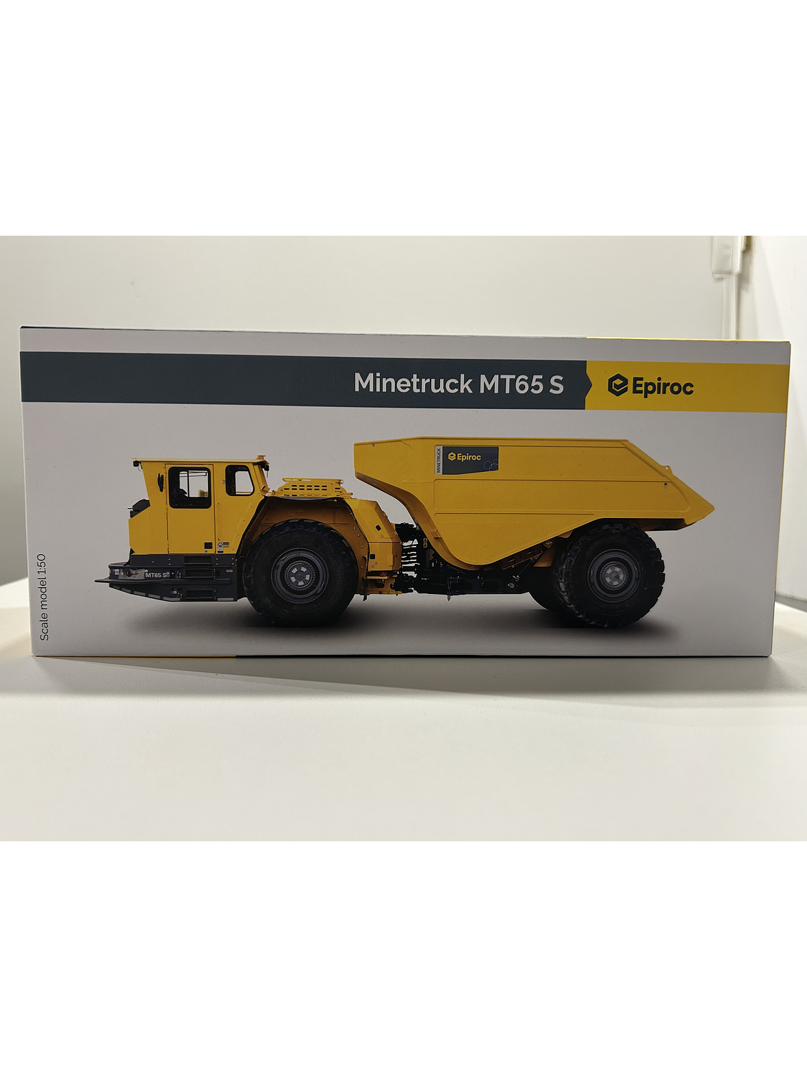 Camión dumper Minetruck MT65 S Epiroc. Escala 1:50 – Modelo de Camión Minero Subterráneo | Coleccionistas y Minería Chile 10