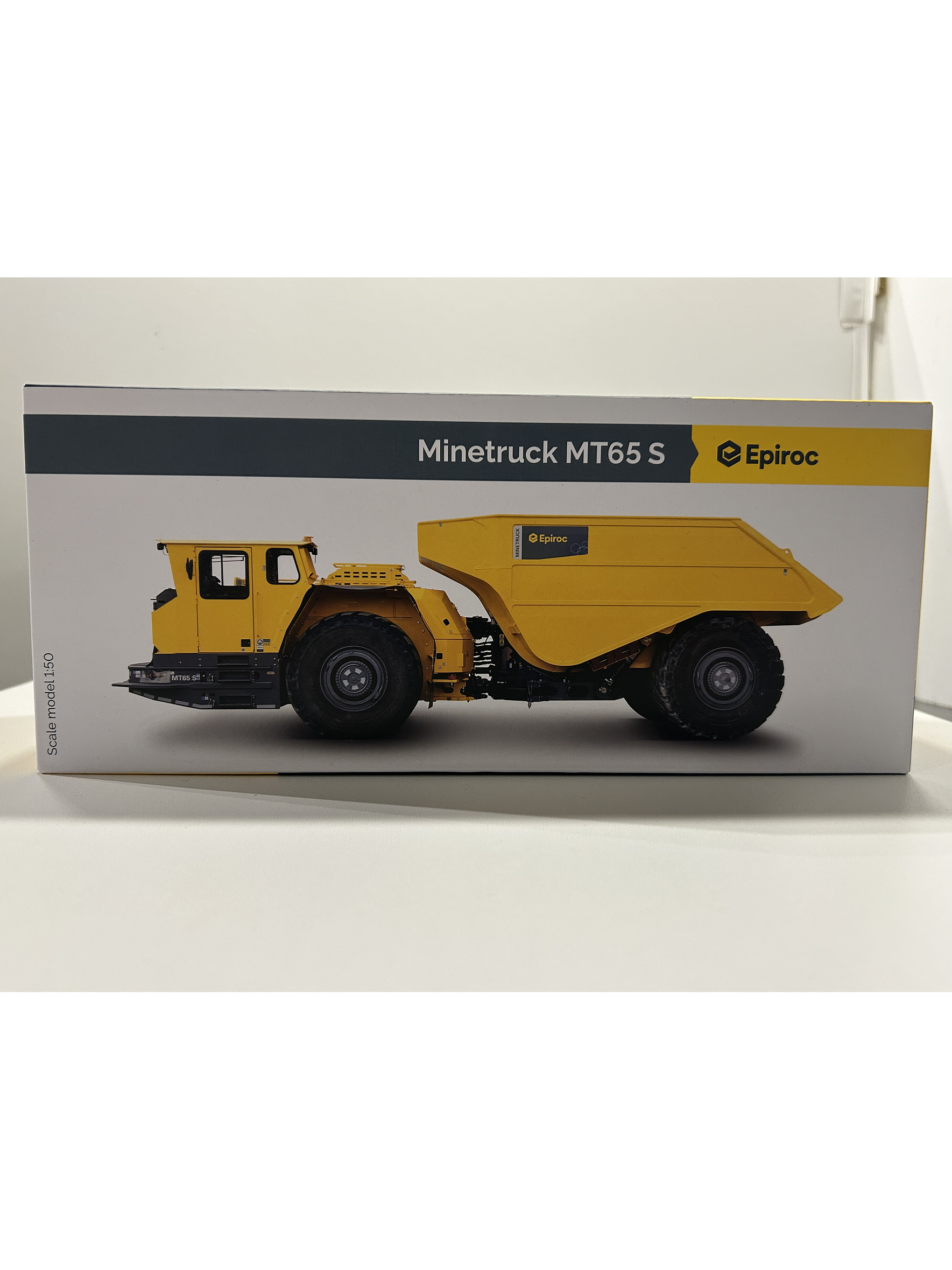 Camión dumper Minetruck MT65 S Epiroc. Escala 1:50 – Modelo de Camión Minero Subterráneo | Coleccionistas y Minería Chile 10