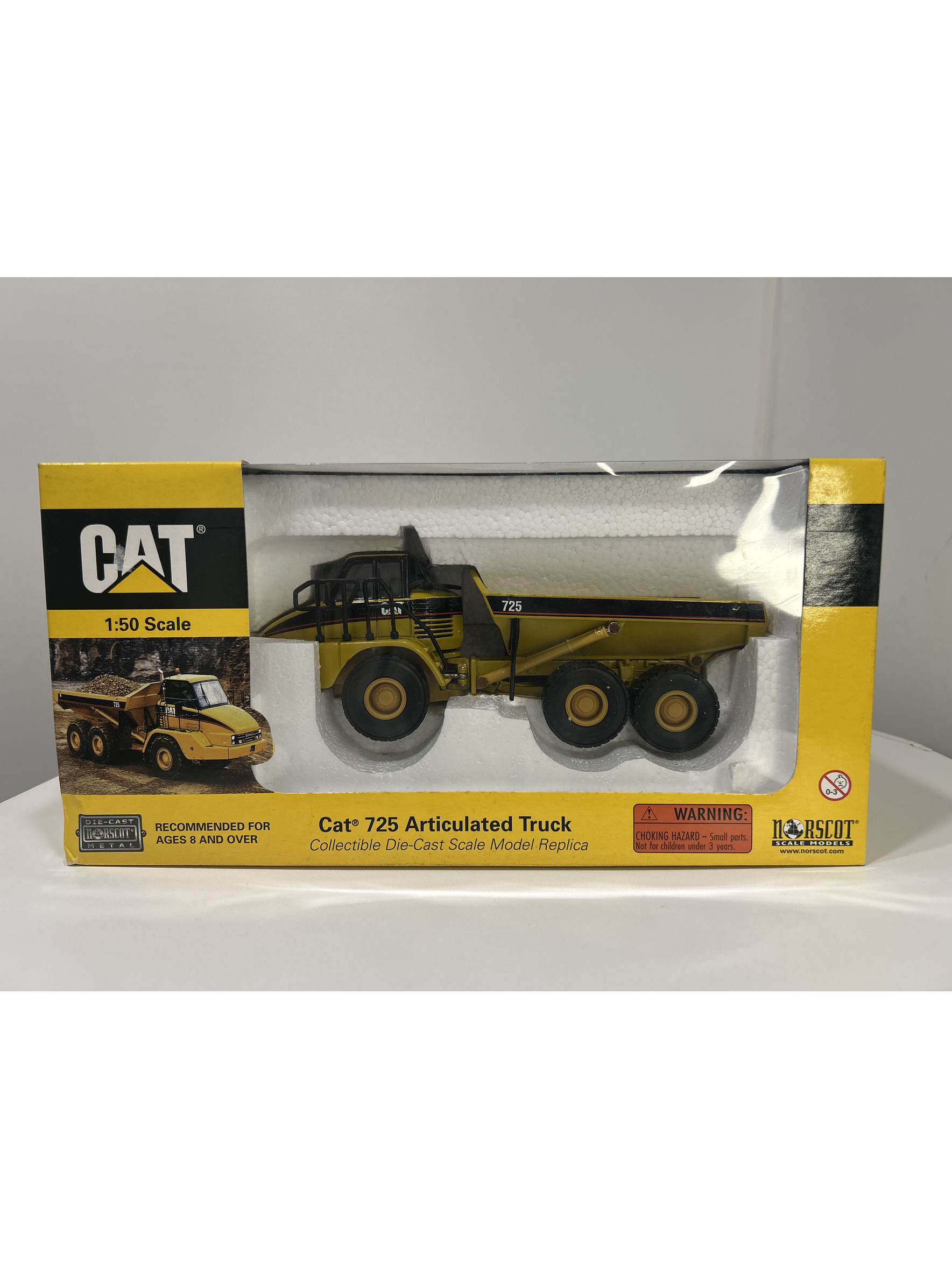 Camión articulado Catt 725 – 1:50 | Modelo a escala de maquinaria minera 13