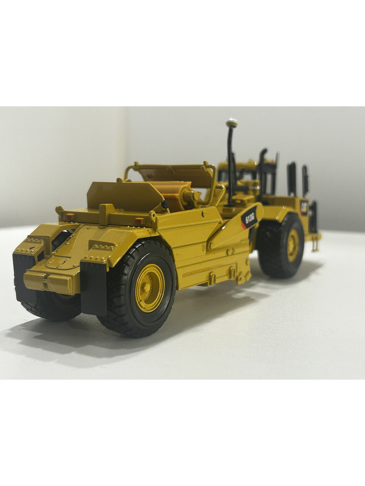 CAT 623G Elevating Scraper – Maquinaria minera y construcción | Modelo a escala 5