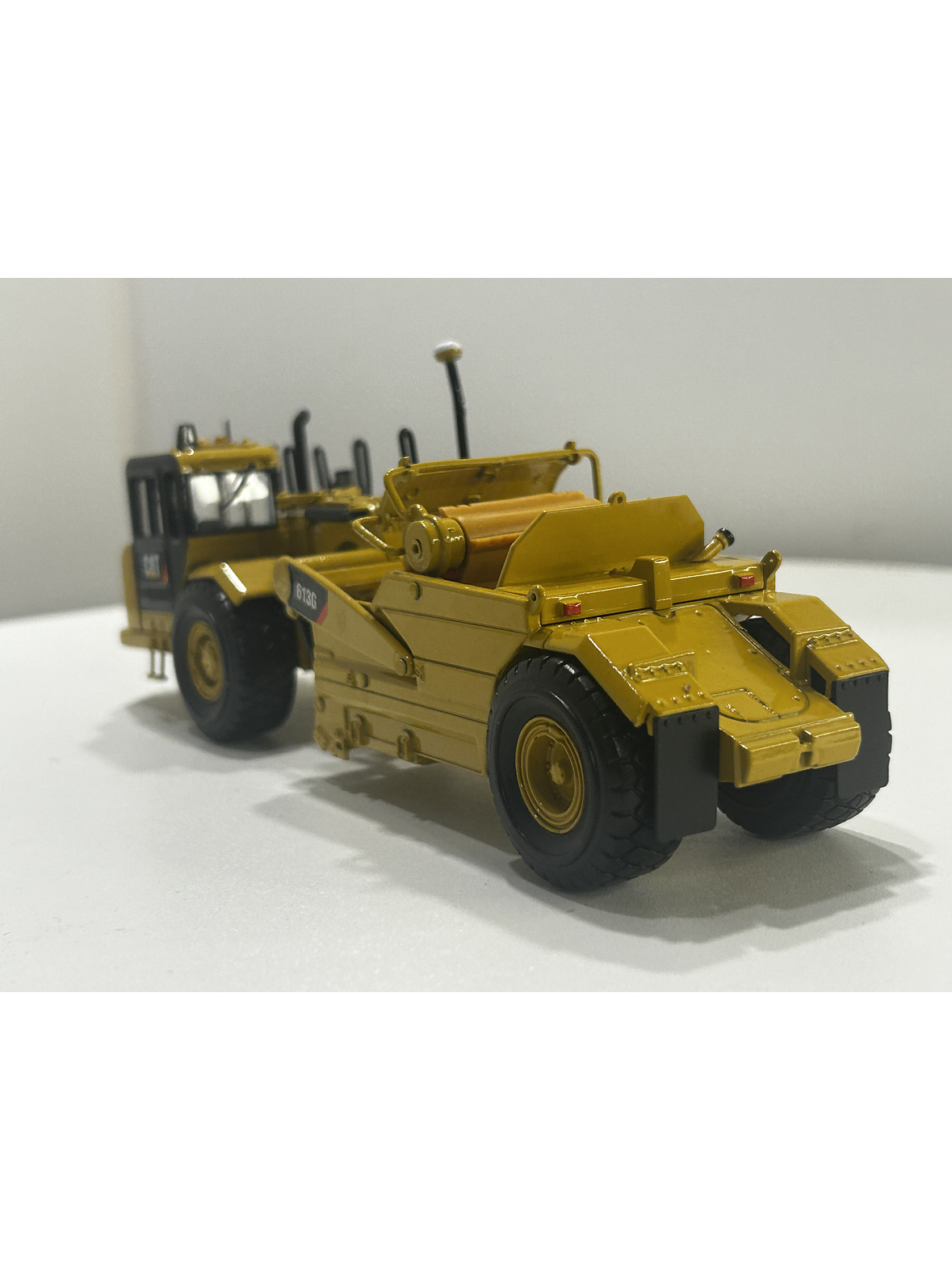 CAT 623G Elevating Scraper – Maquinaria minera y construcción | Modelo a escala 6