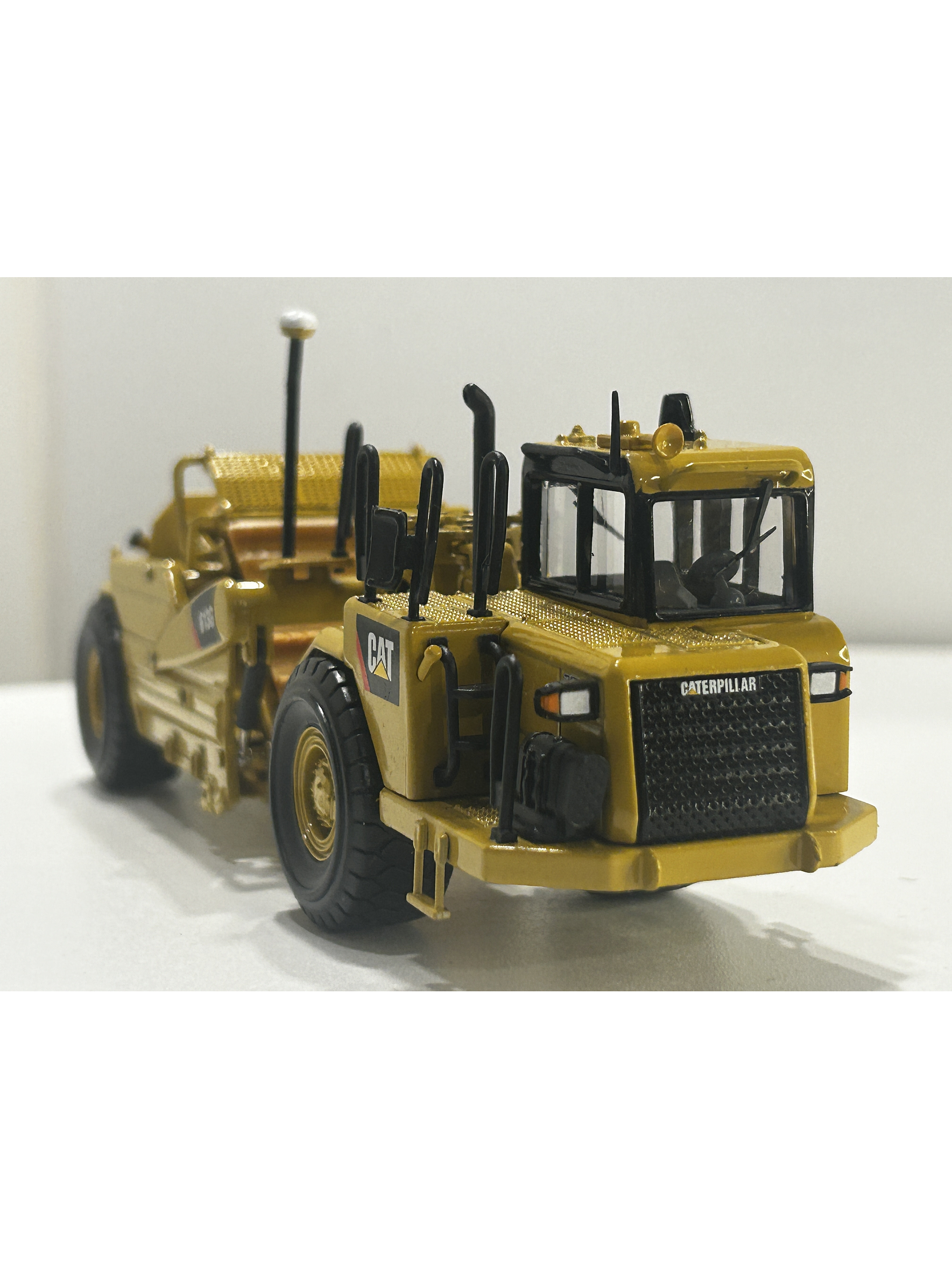 CAT 623G Elevating Scraper – Maquinaria minera y construcción | Modelo a escala 3