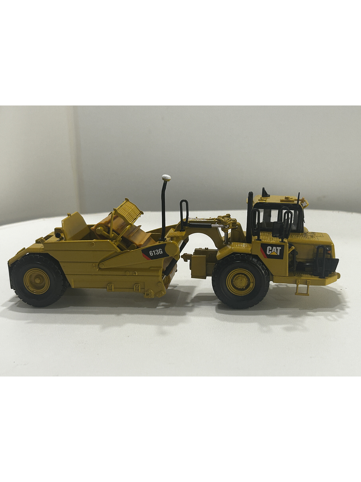 CAT 623G Elevating Scraper – Maquinaria minera y construcción | Modelo a escala 4