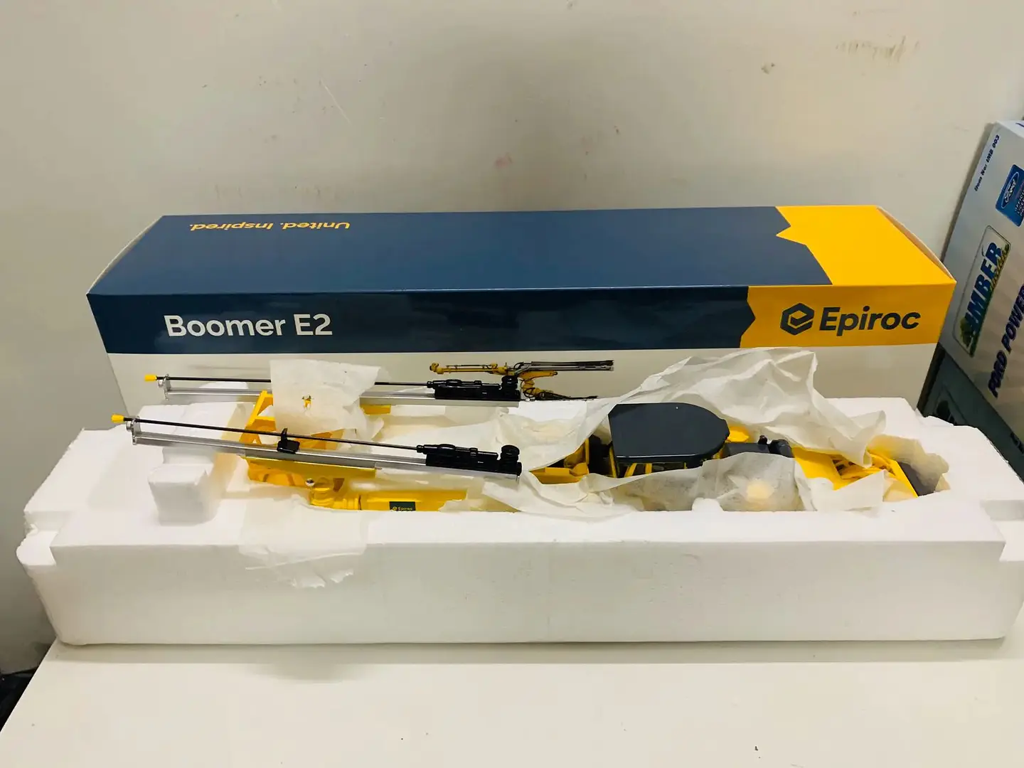 Equipo Minero Jumbo Boomer Epiroc E2 1:50 Coleccionable 3