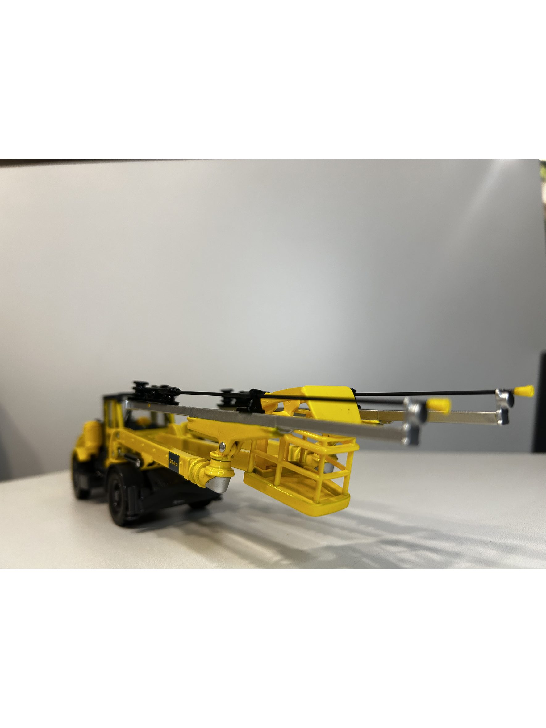 Epiroc Boomer E2 1:50 – Jumbo de perforación a escala para minería subterránea | Modelo coleccionable 4
