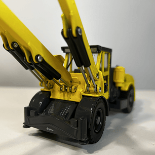 Epiroc Boomer E2 1:50 – Jumbo de perforación a escala para minería subterránea | Modelo coleccionable