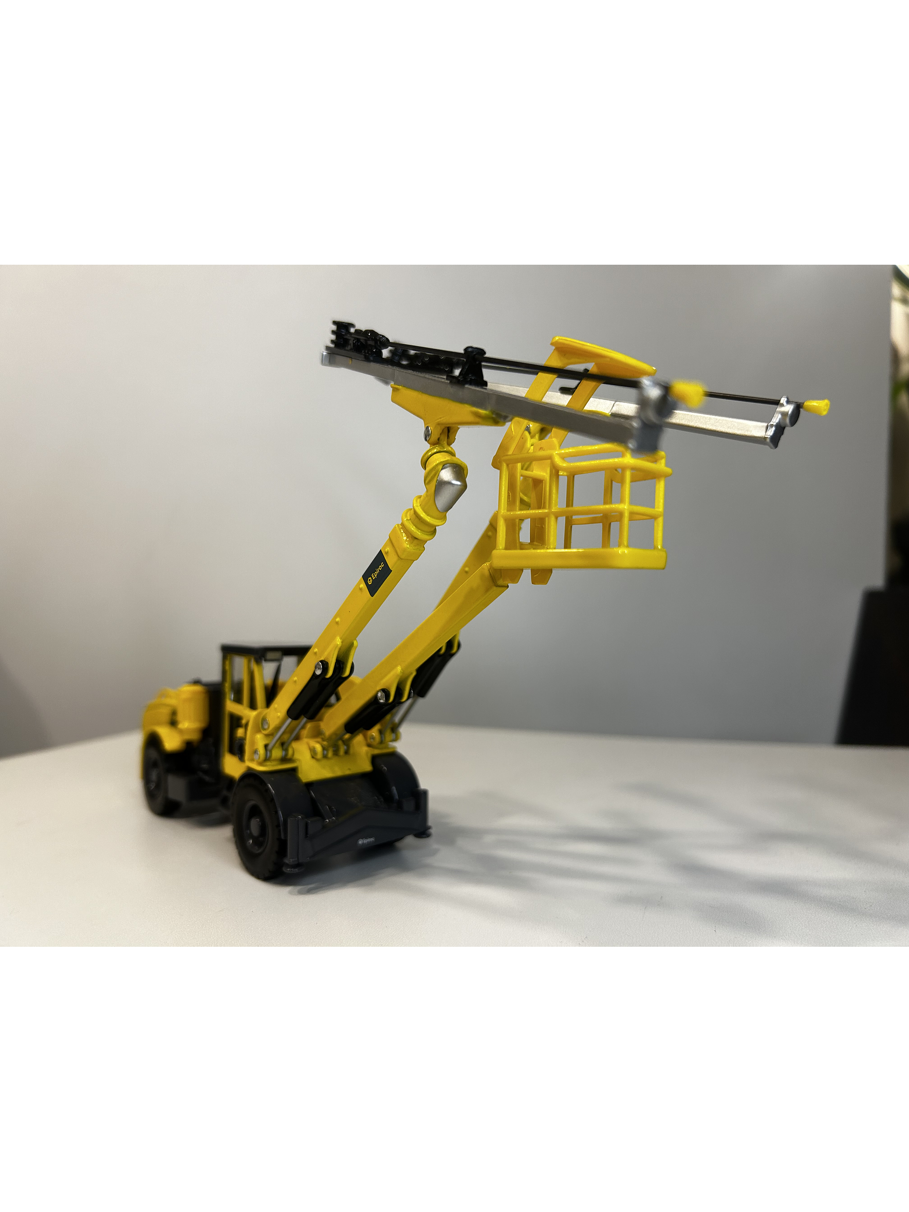 Epiroc Boomer E2 1:50 – Jumbo de perforación a escala para minería subterránea | Modelo coleccionable 1