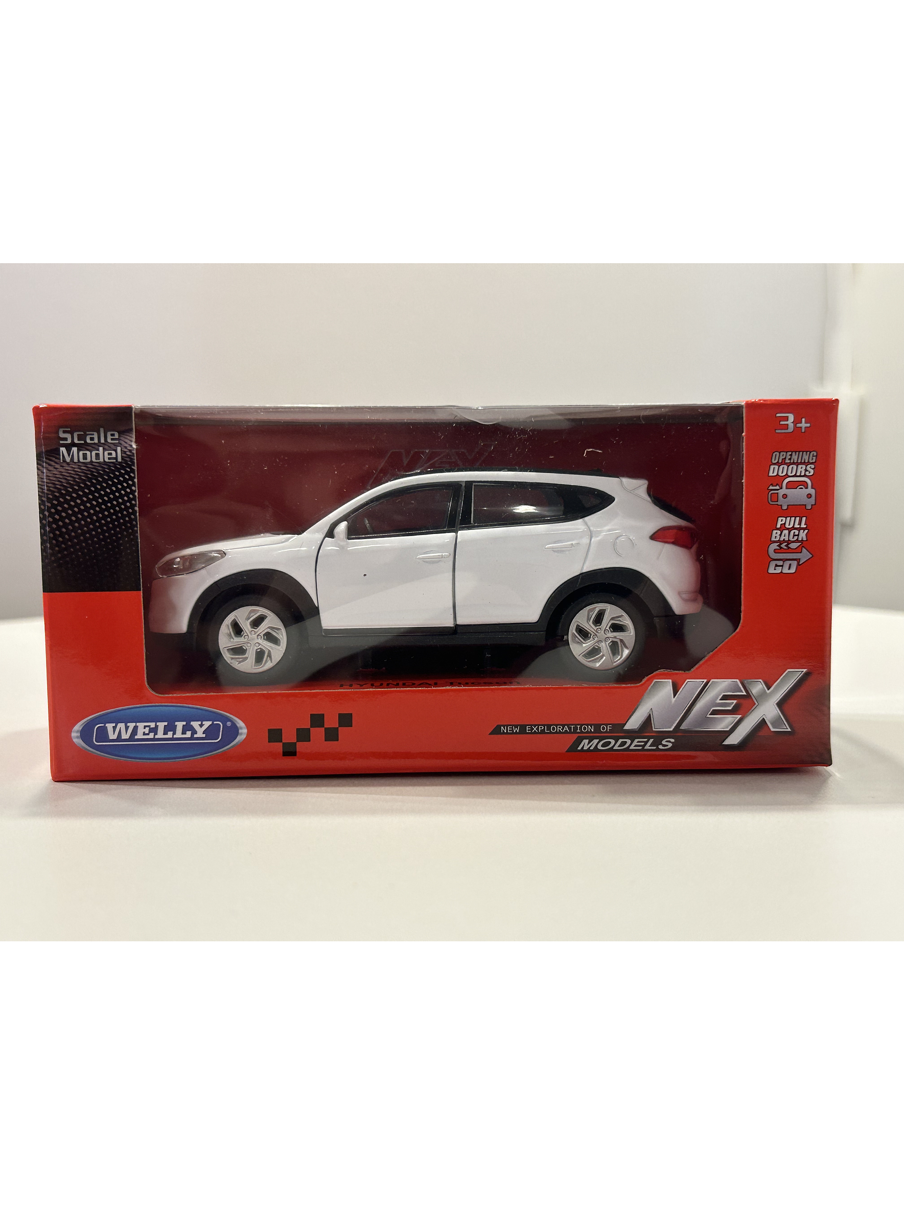 Hyundai Tucson SUV – Modelo a Escala Welly 1:32 | Detalle Realista y Coleccionismo Automotriz 11