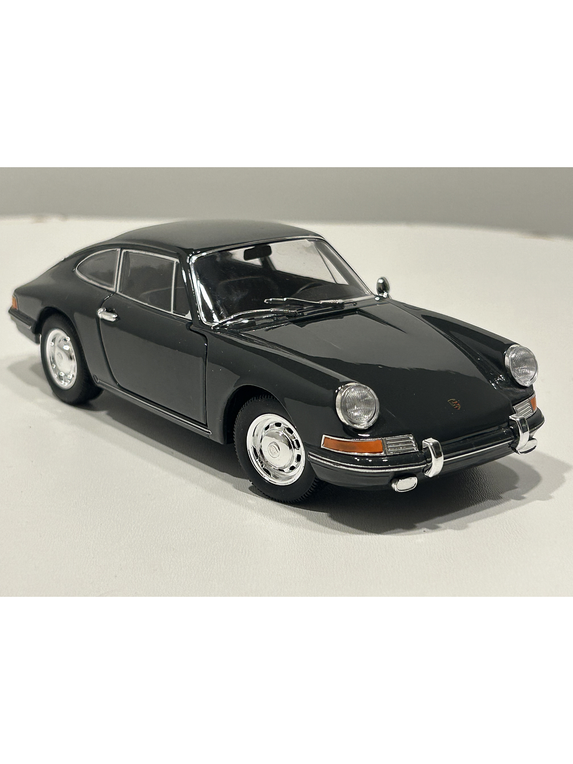 Porsche 911 Clásico 1964 – Modelo a Escala 1:24 Welly Diecast Coleccionable 10
