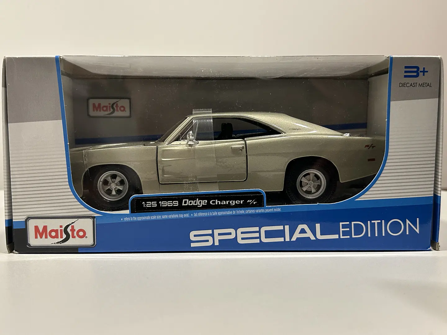 Auto Dodge Charger R/T 1969 | Maisto Escala 1:25 10