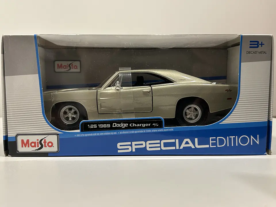 Auto Dodge Charger R/T 1969 | Maisto Escala 1:25 10