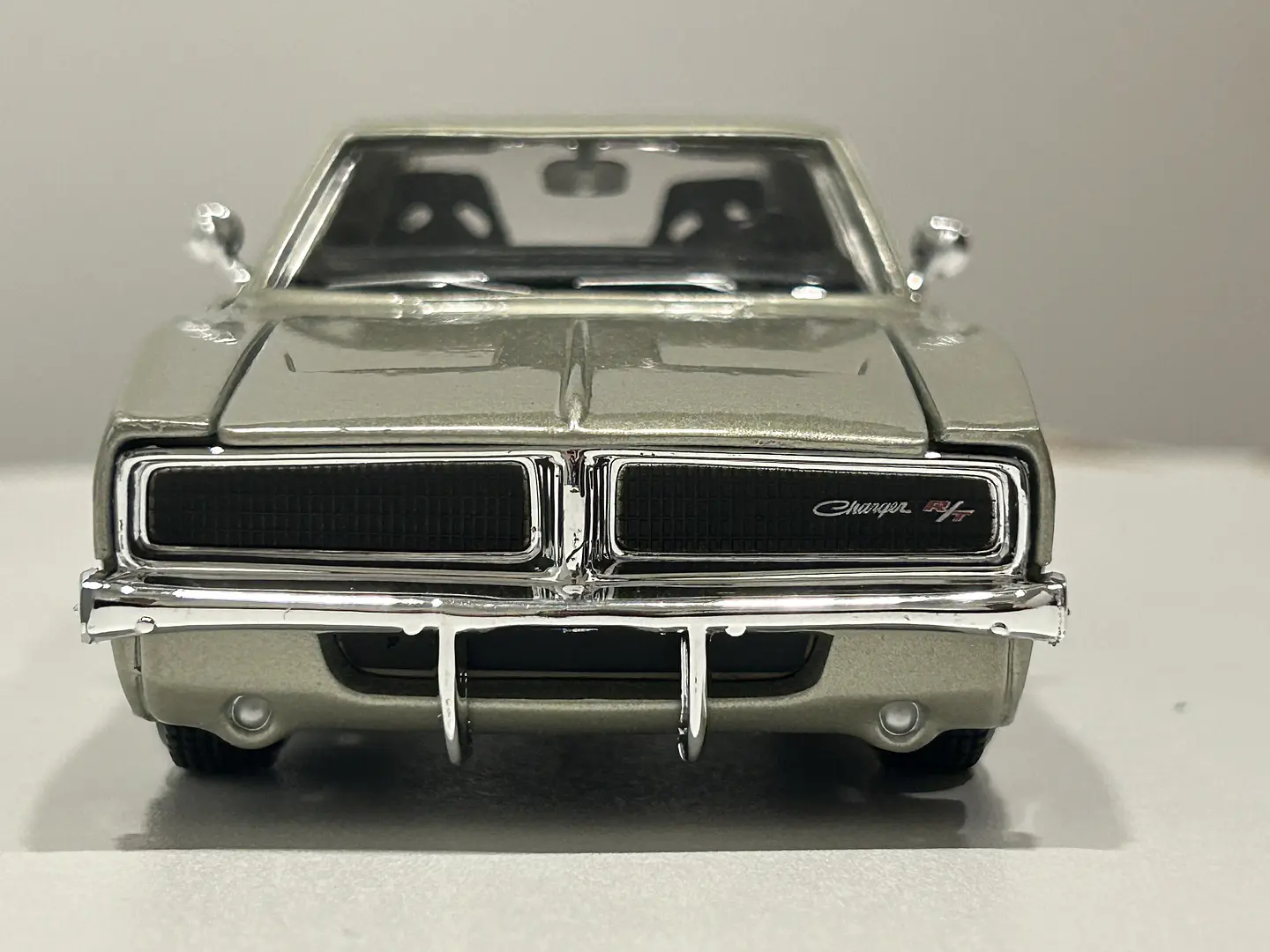 Auto Dodge Charger R/T 1969 | Maisto Escala 1:25 3