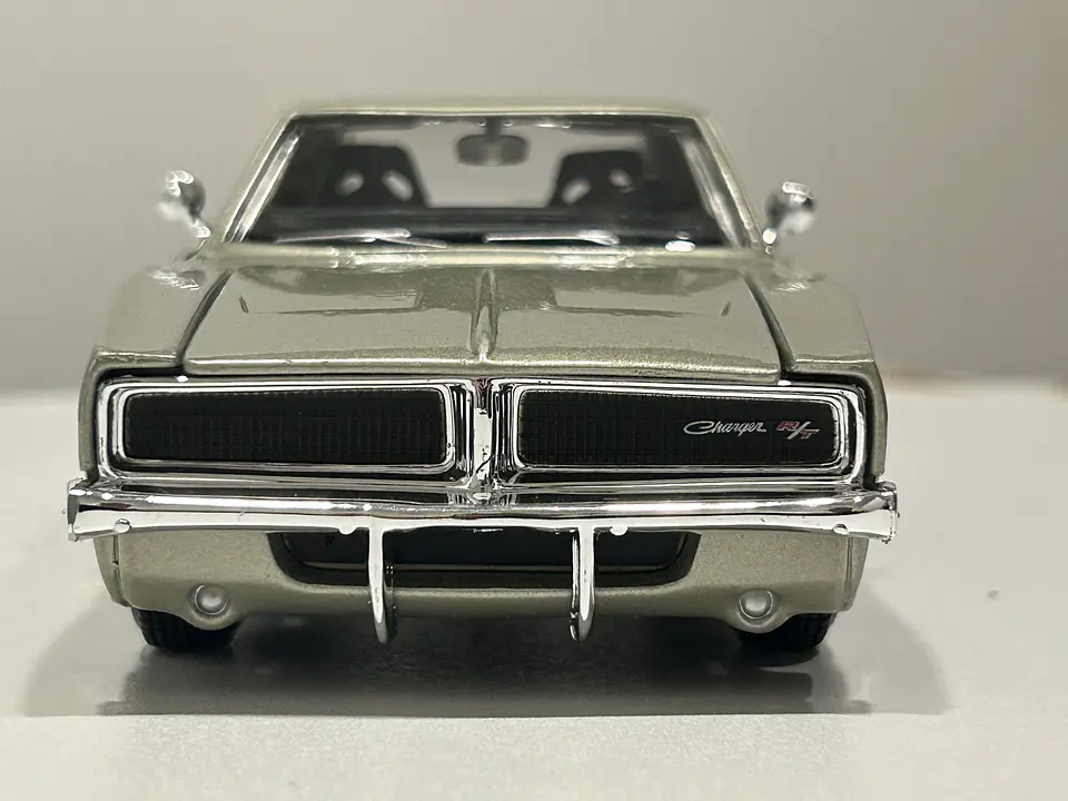 Auto Dodge Charger R/T 1969 | Maisto Escala 1:25 3