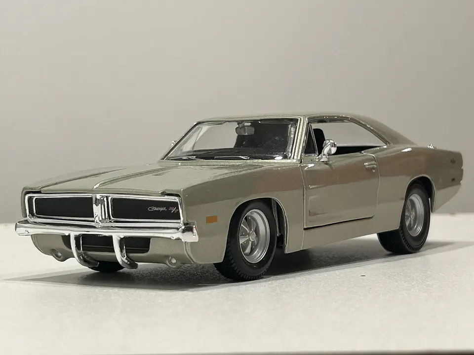 Auto Dodge Charger R/T 1969 | Maisto Escala 1:25 2