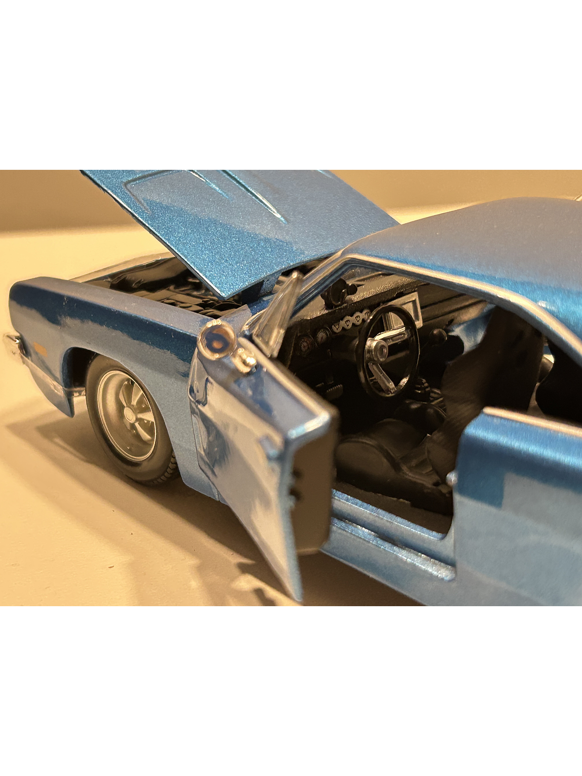 Dodge Charger R/T 1969 – Modelo a Escala 1:25 - Maisto Special Editions - Diecast Coleccionable 15