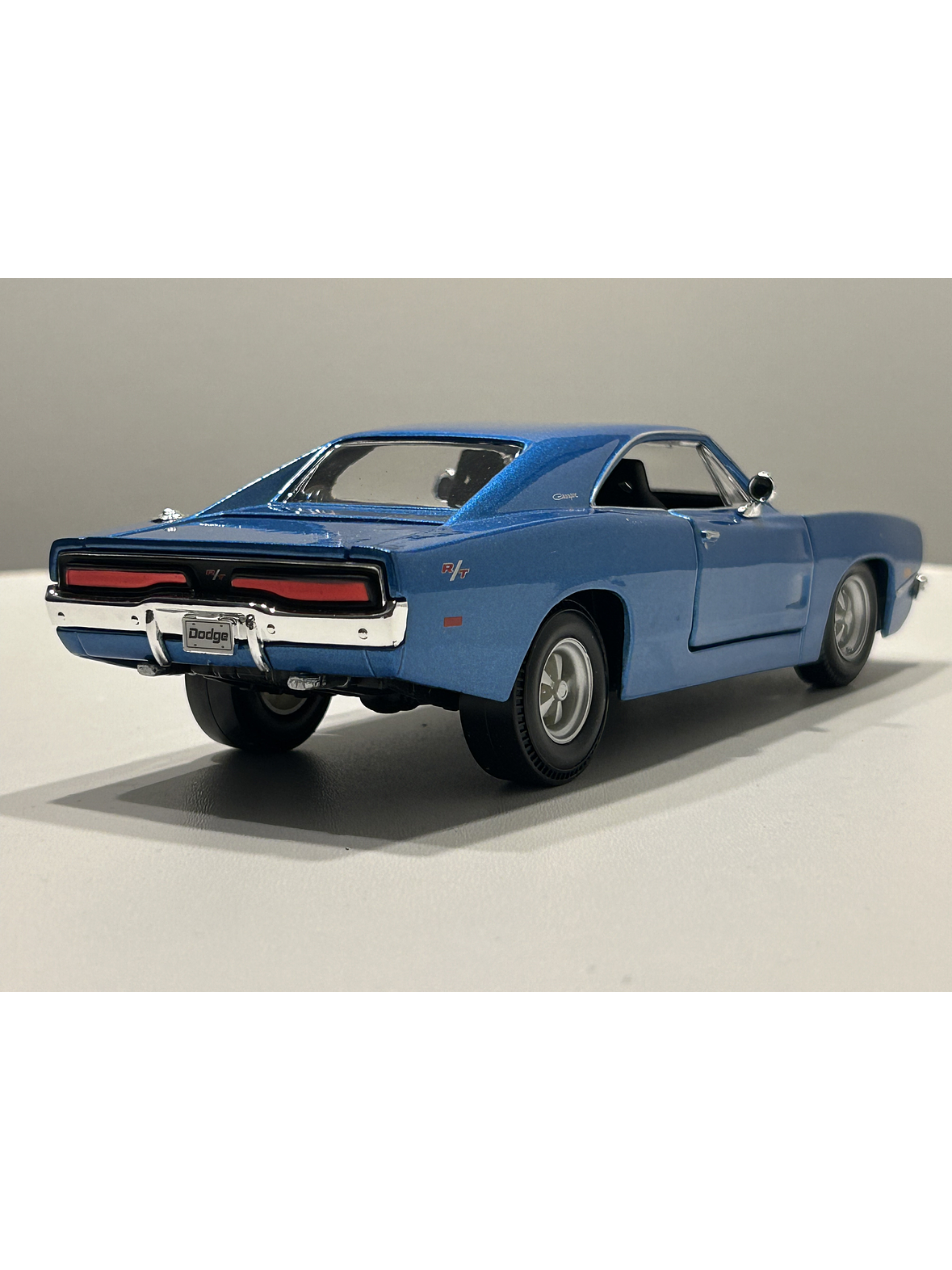 Dodge Charger R/T 1969 – Modelo a Escala 1:25 - Maisto Special Editions - Diecast Coleccionable 17