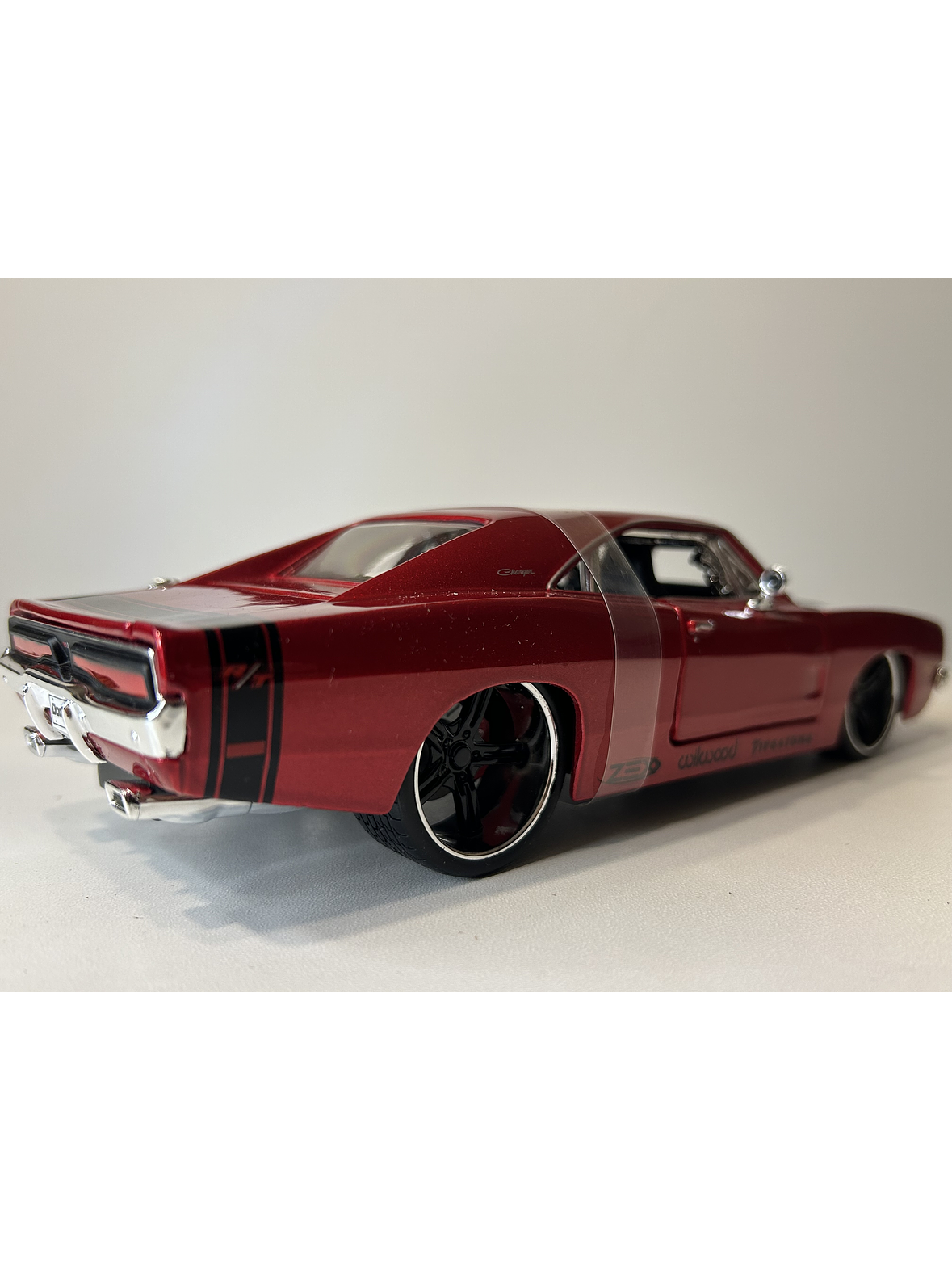 Dodge Charger R/T 1969 – Modelo a Escala 1:25 - Maisto Special Editions - Diecast Coleccionable 27