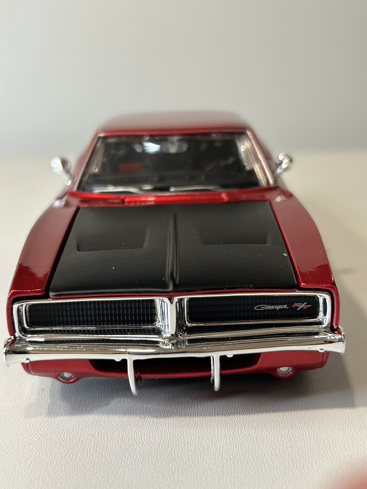 Dodge Charger R/T 1969 – Modelo a Escala 1:25 - Maisto Special Editions - Diecast Coleccionable 23