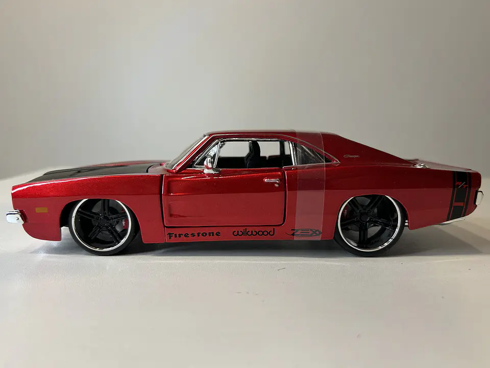 Auto Dodge Charger R/T 1969 | Maisto Escala 1:25 32