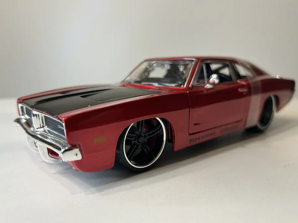 Auto Dodge Charger R/T 1969 | Maisto Escala 1:25 22