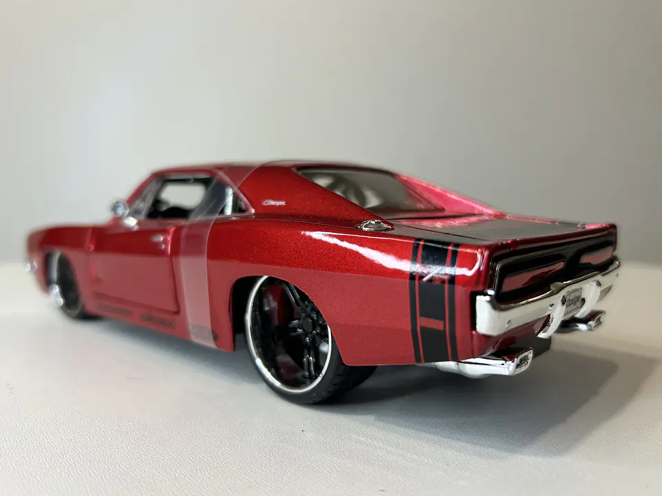 Auto Dodge Charger R/T 1969 | Maisto Escala 1:25 30