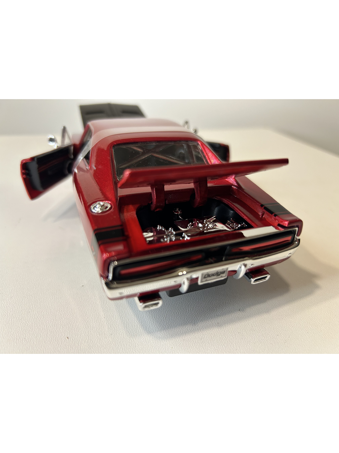 Dodge Charger R/T 1969 – Modelo a Escala 1:25 - Maisto Special Editions - Diecast Coleccionable 29
