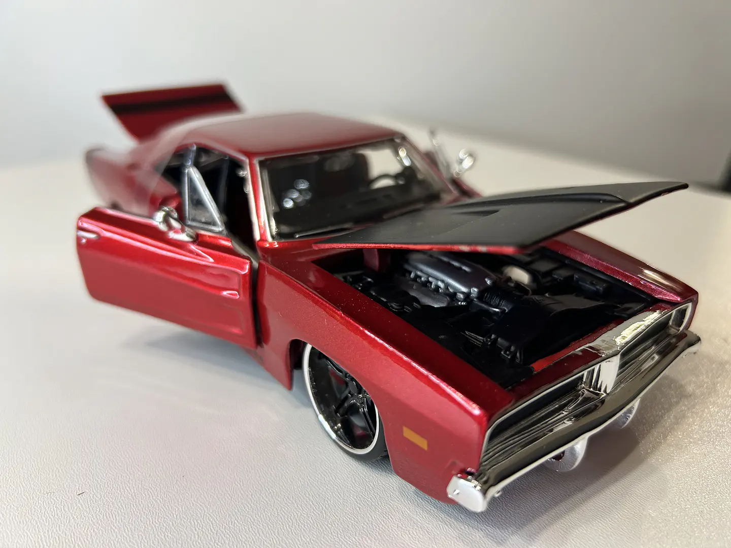Auto Dodge Charger R/T 1969 | Maisto Escala 1:25 25