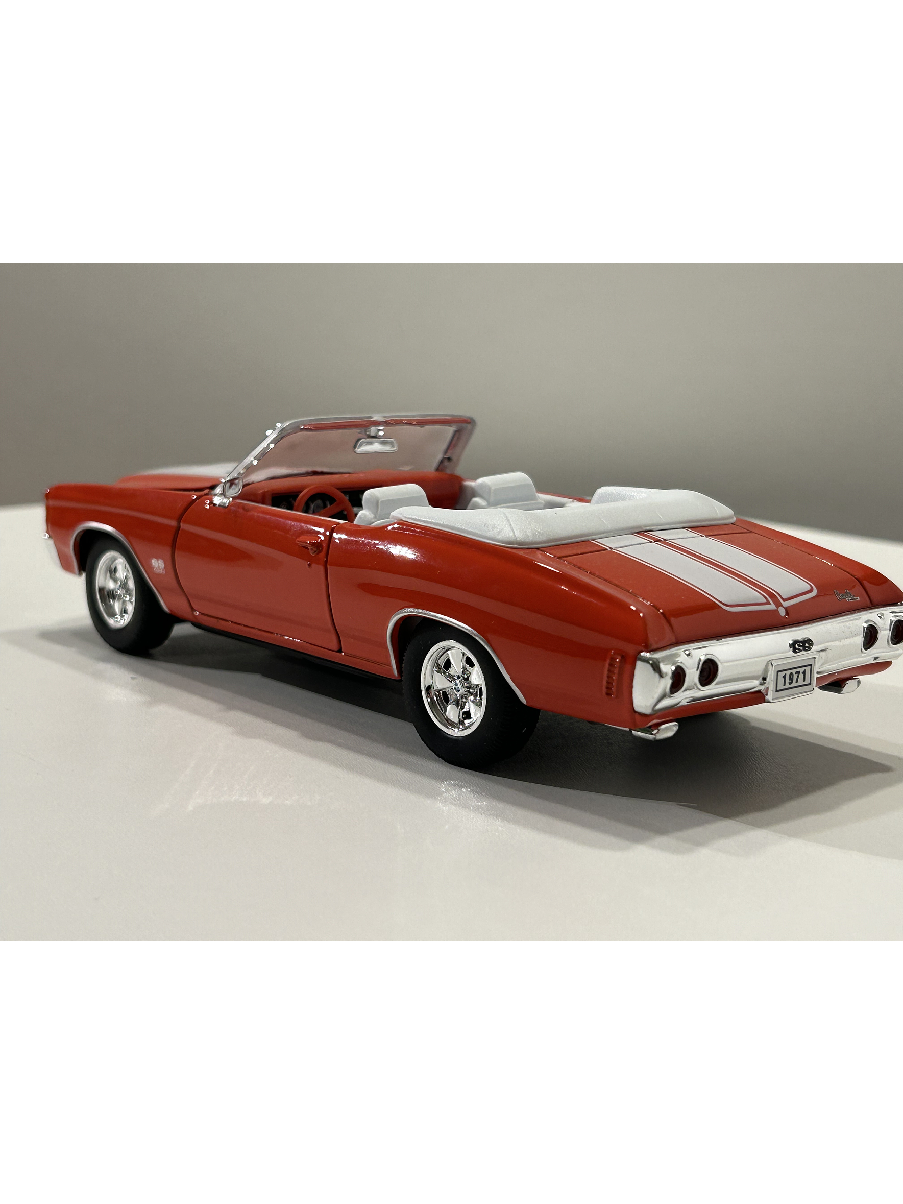 Chevrolet Chevelle SS 454 Convertible 1971 – Modelo a Escala 1:24 Welly Diecast Coleccionable 8