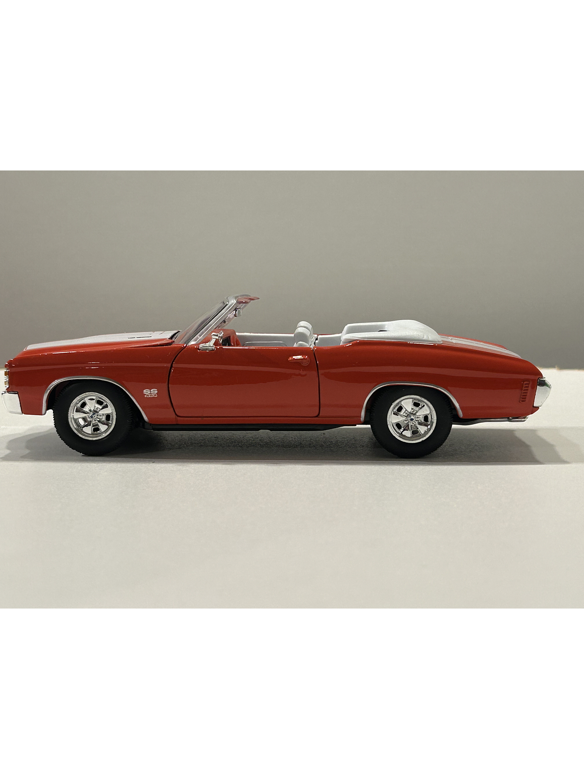 Chevrolet Chevelle SS 454 Convertible 1971 – Modelo a Escala 1:24 Welly Diecast Coleccionable 9