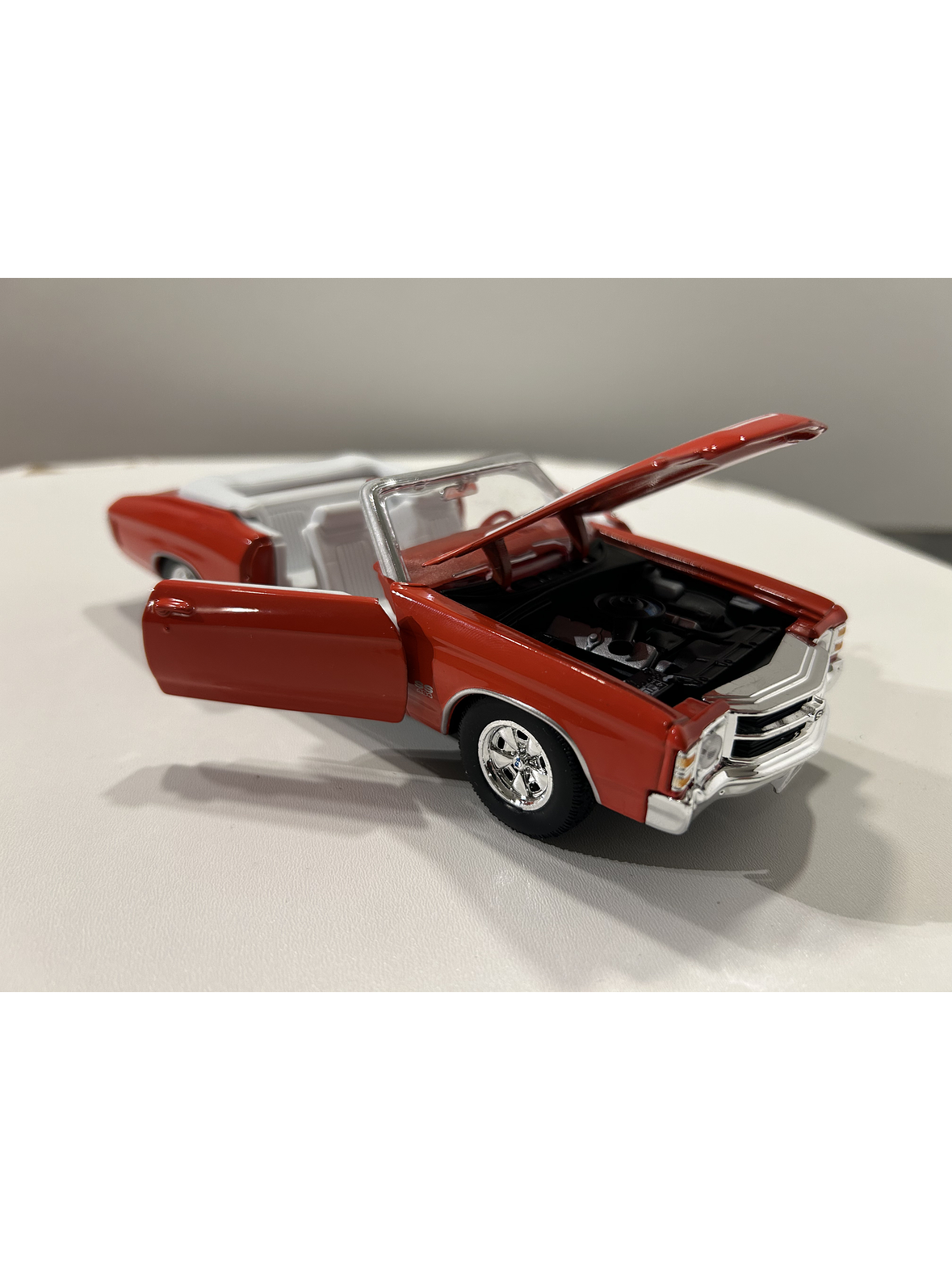 Chevrolet Chevelle SS 454 Convertible 1971 – Modelo a Escala 1:24 Welly Diecast Coleccionable 4