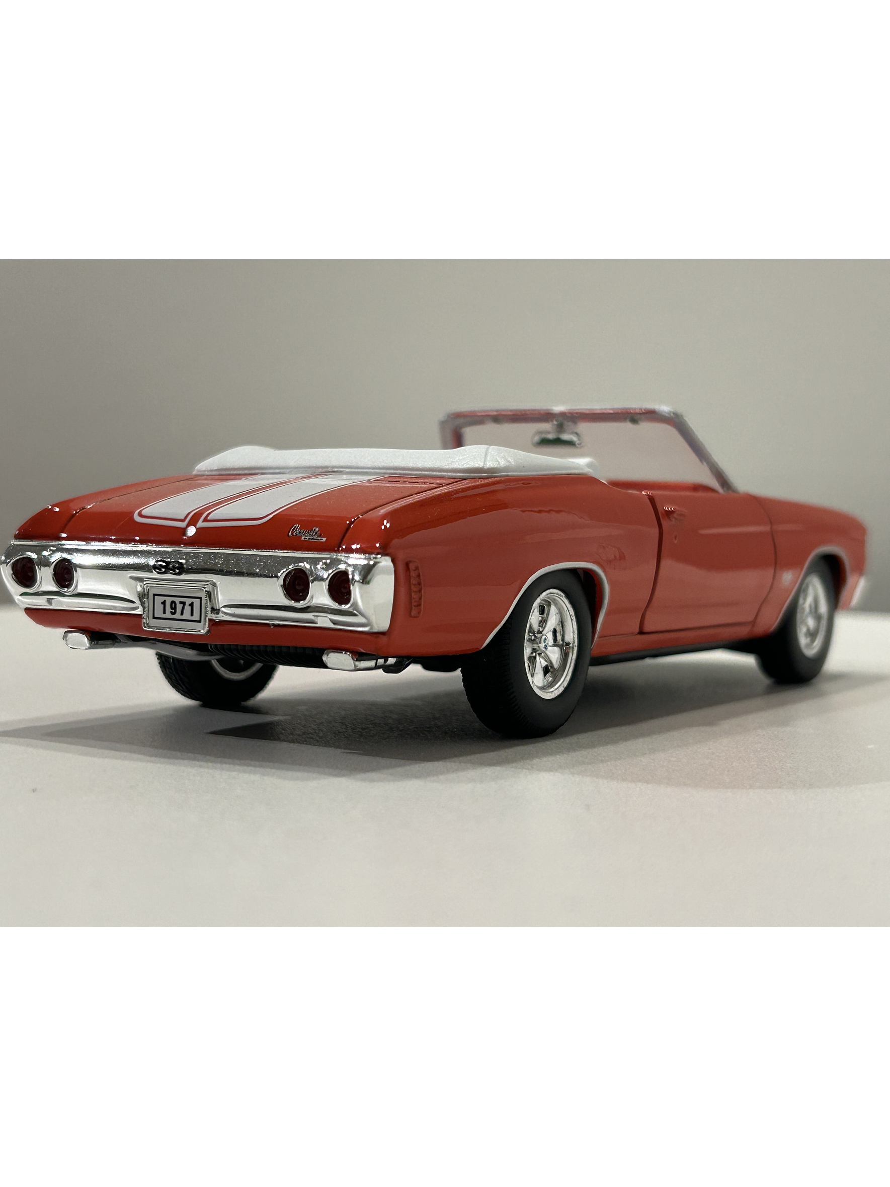 Chevrolet Chevelle SS 454 Convertible 1971 – Modelo a Escala 1:24 Welly Diecast Coleccionable 6