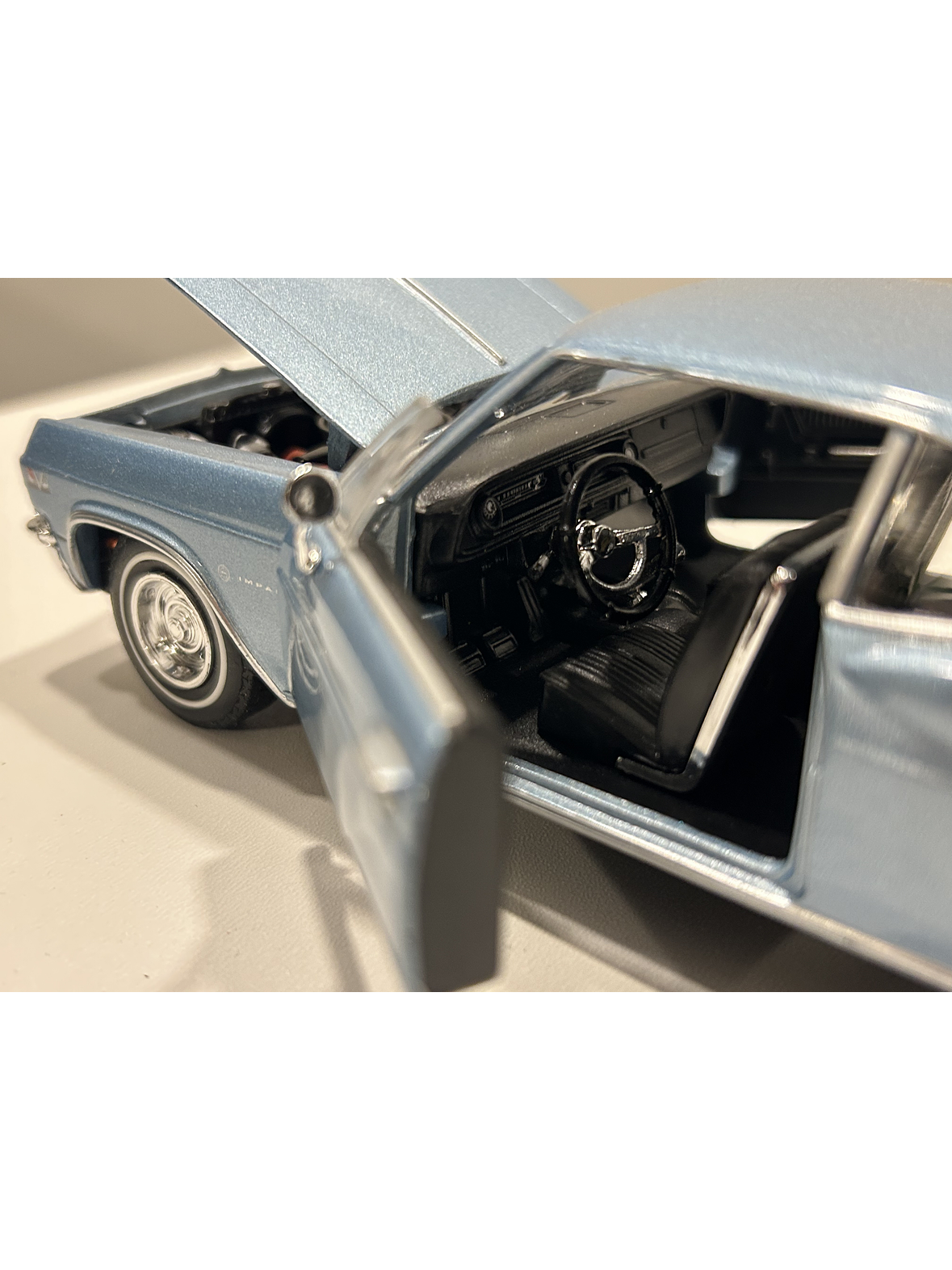 Chevrolet Impala SS 396 1965 – Modelo a Escala 1:24 Welly Diecast Coleccionable 5