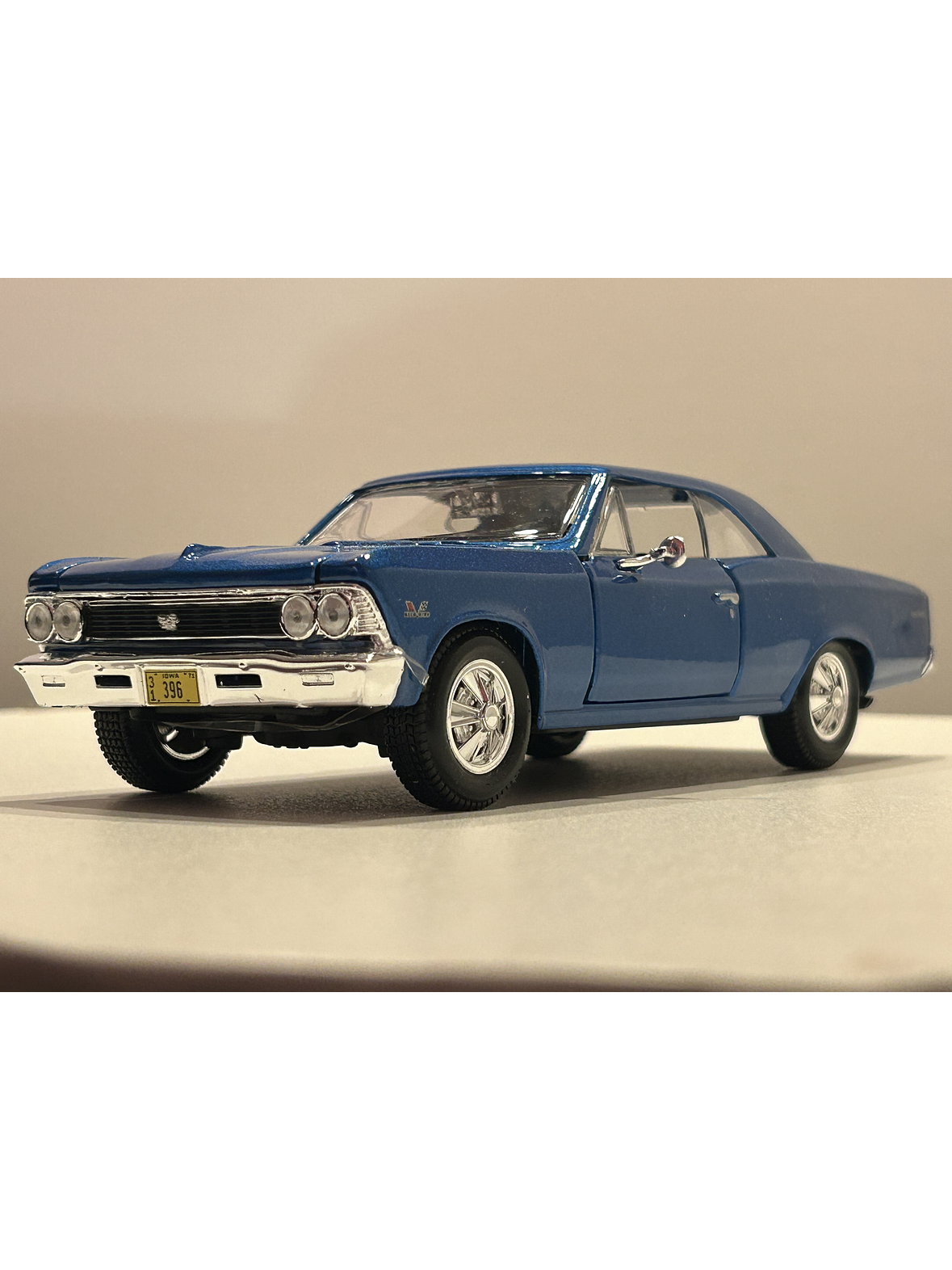 Chevrolet Chevelle SS 396 1966 – Modelo a Escala 1:24 Maisto Diecast Coleccionable 1