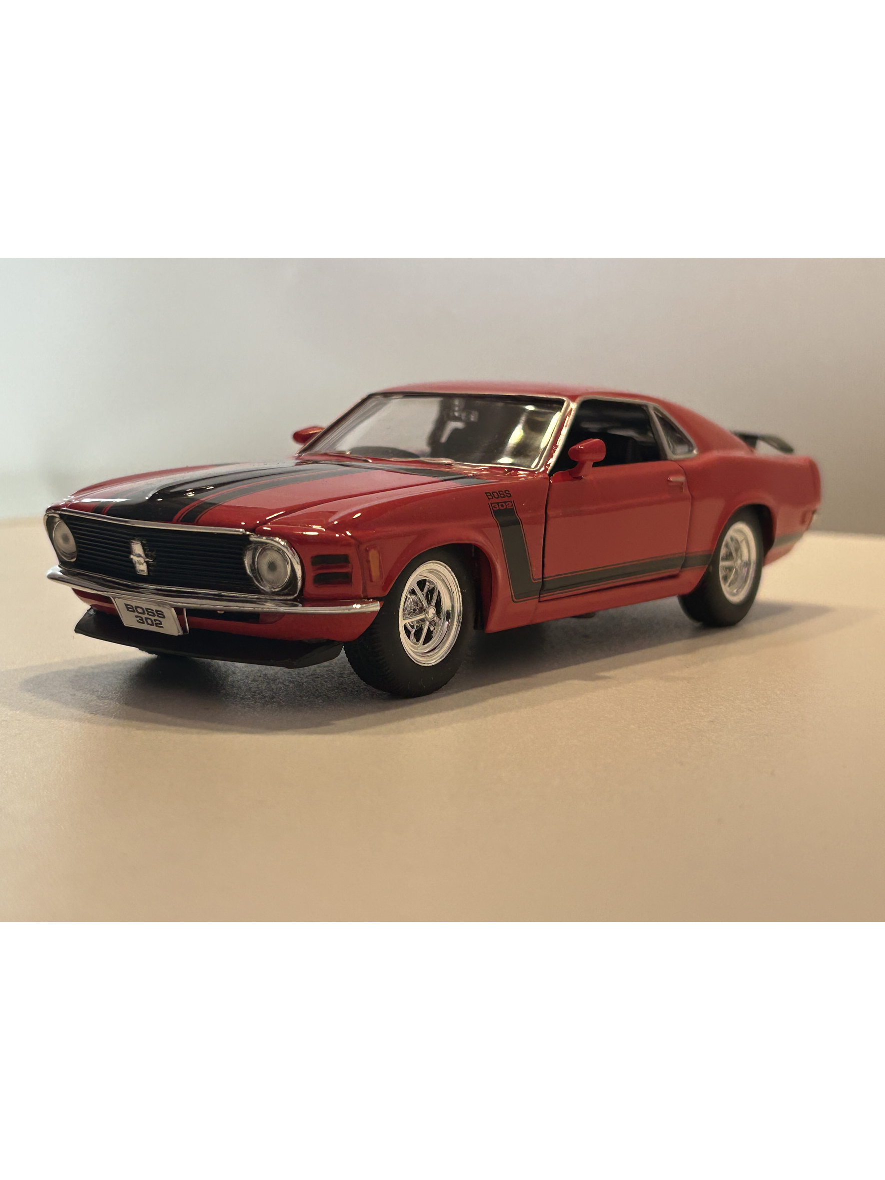 Ford Mustang Boss 302 1970 – Modelo a Escala 1:24 Welly Diecast Coleccionable 1