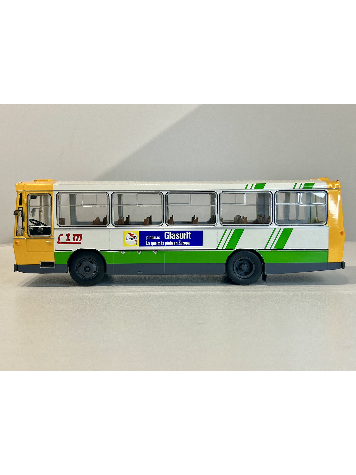 Pegaso 5062A – Autobús Urbano 1976 (1:43) – Colección Pegaso España 8