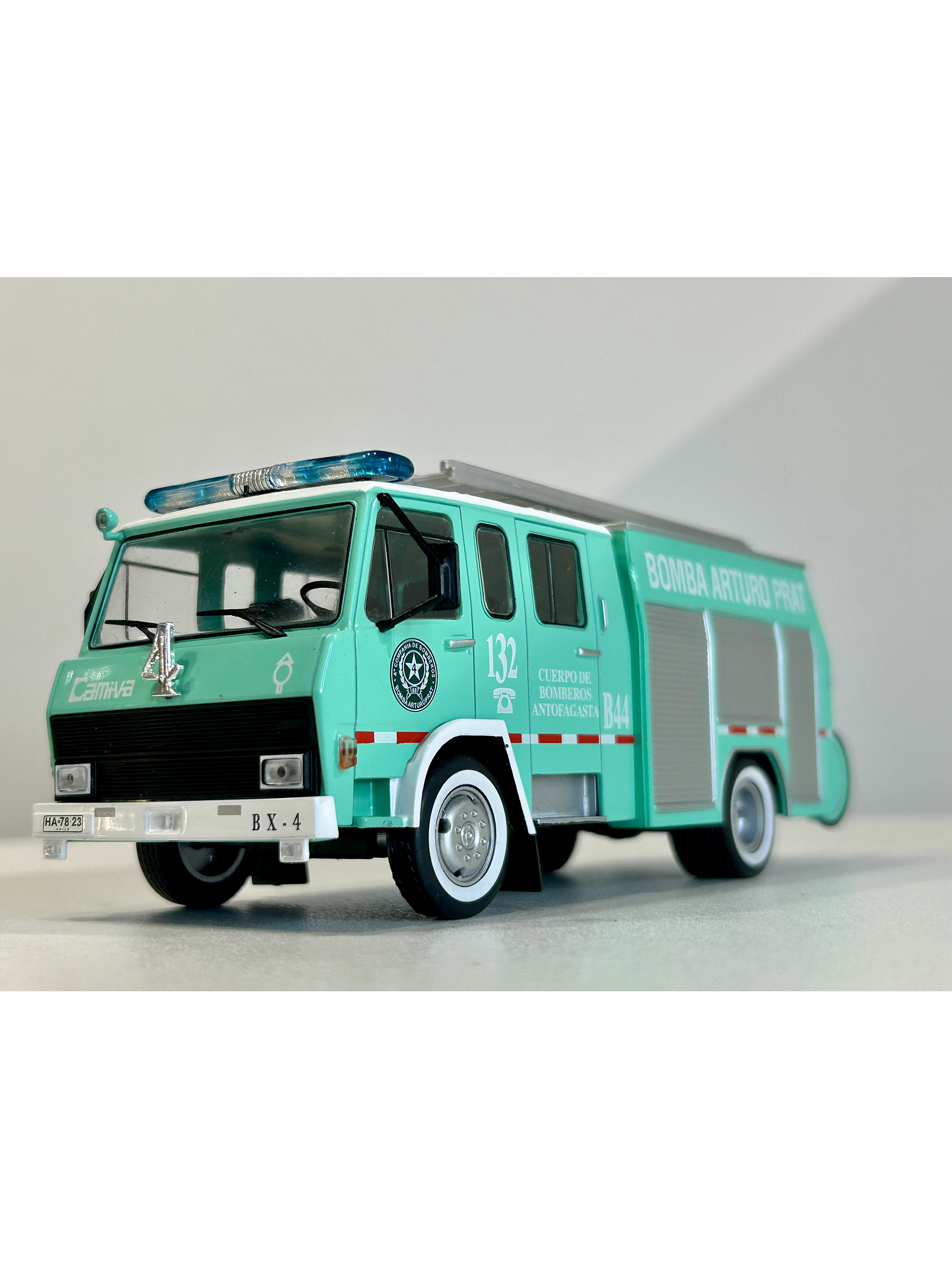 Camión de Bomberos Berliet 770 KB6 – Bomba Arturo Prat Antofagasta 1:43 | Ruta Nostalgia 2